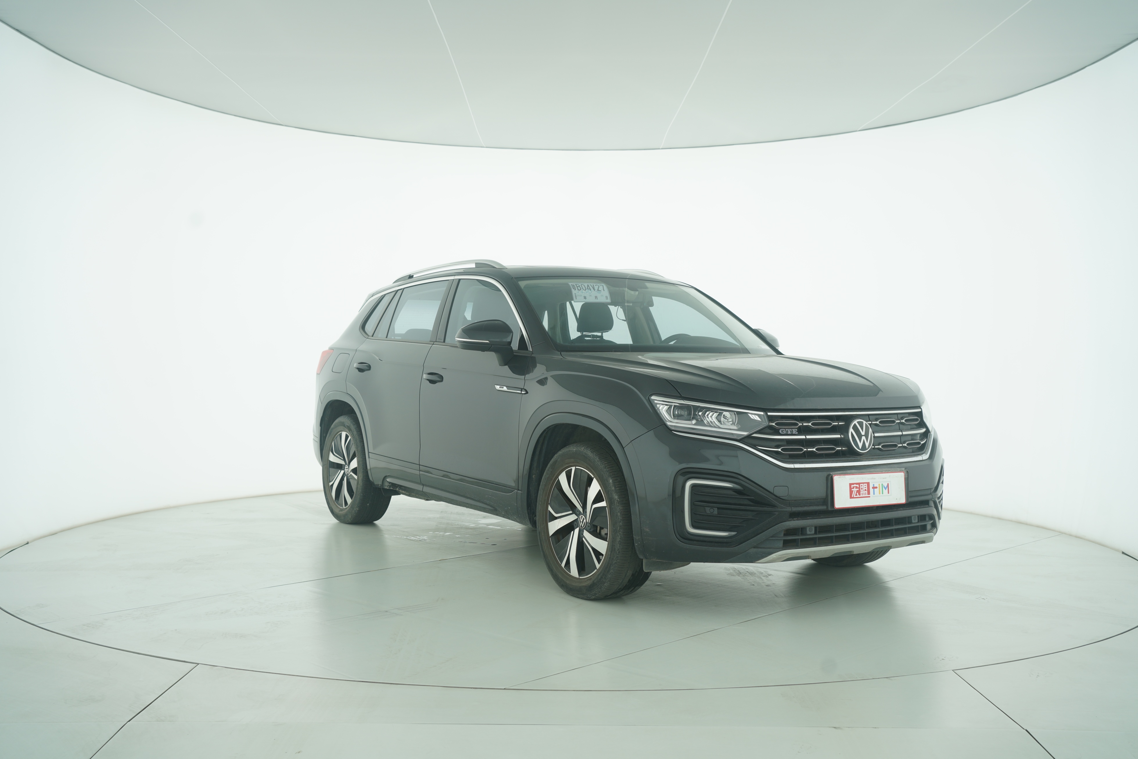 Volkswagen Tiguan GTE Plug-in Hybrid 2020 — фото 2
