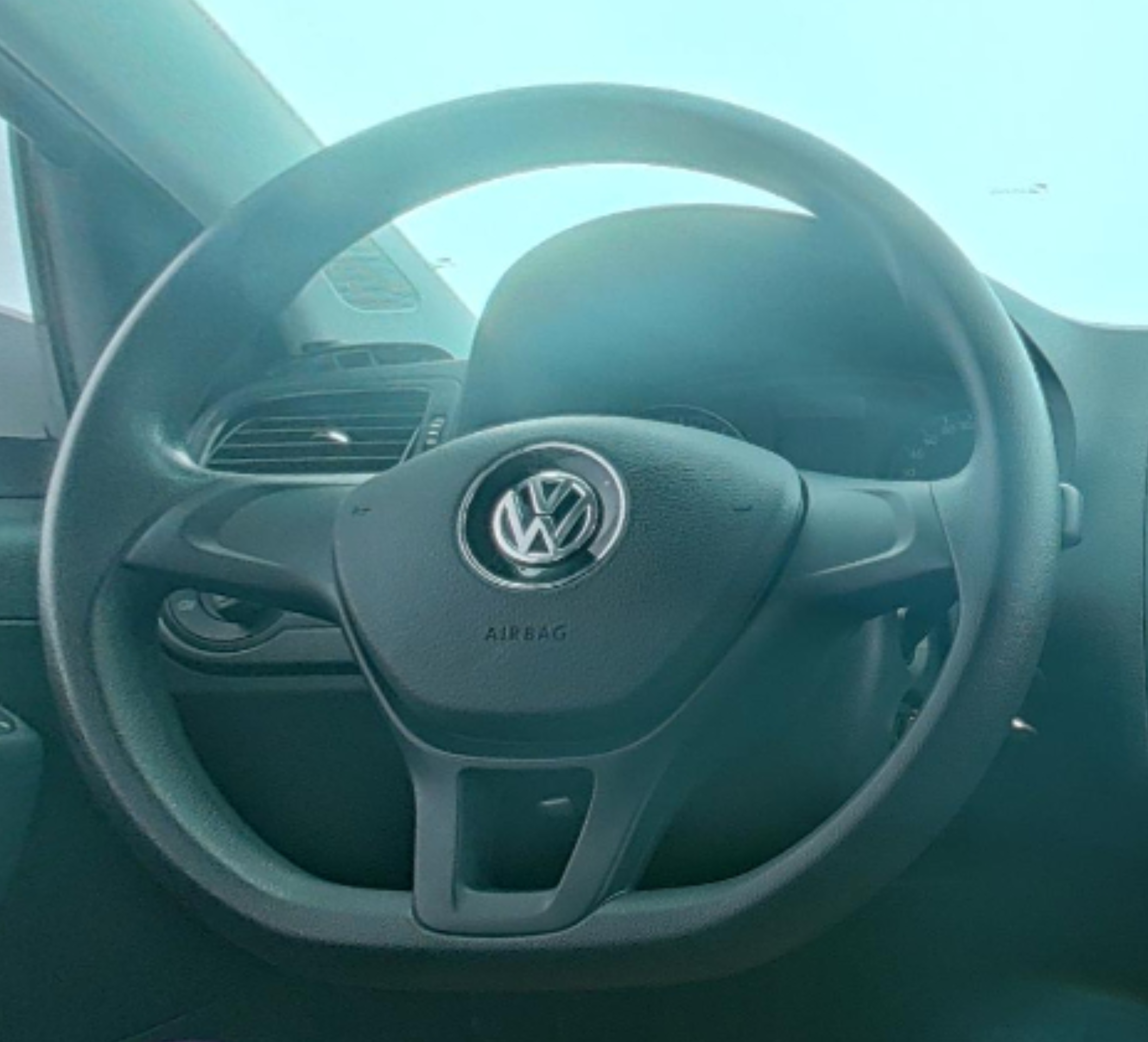 Volkswagen Polo 2016 — фото 10