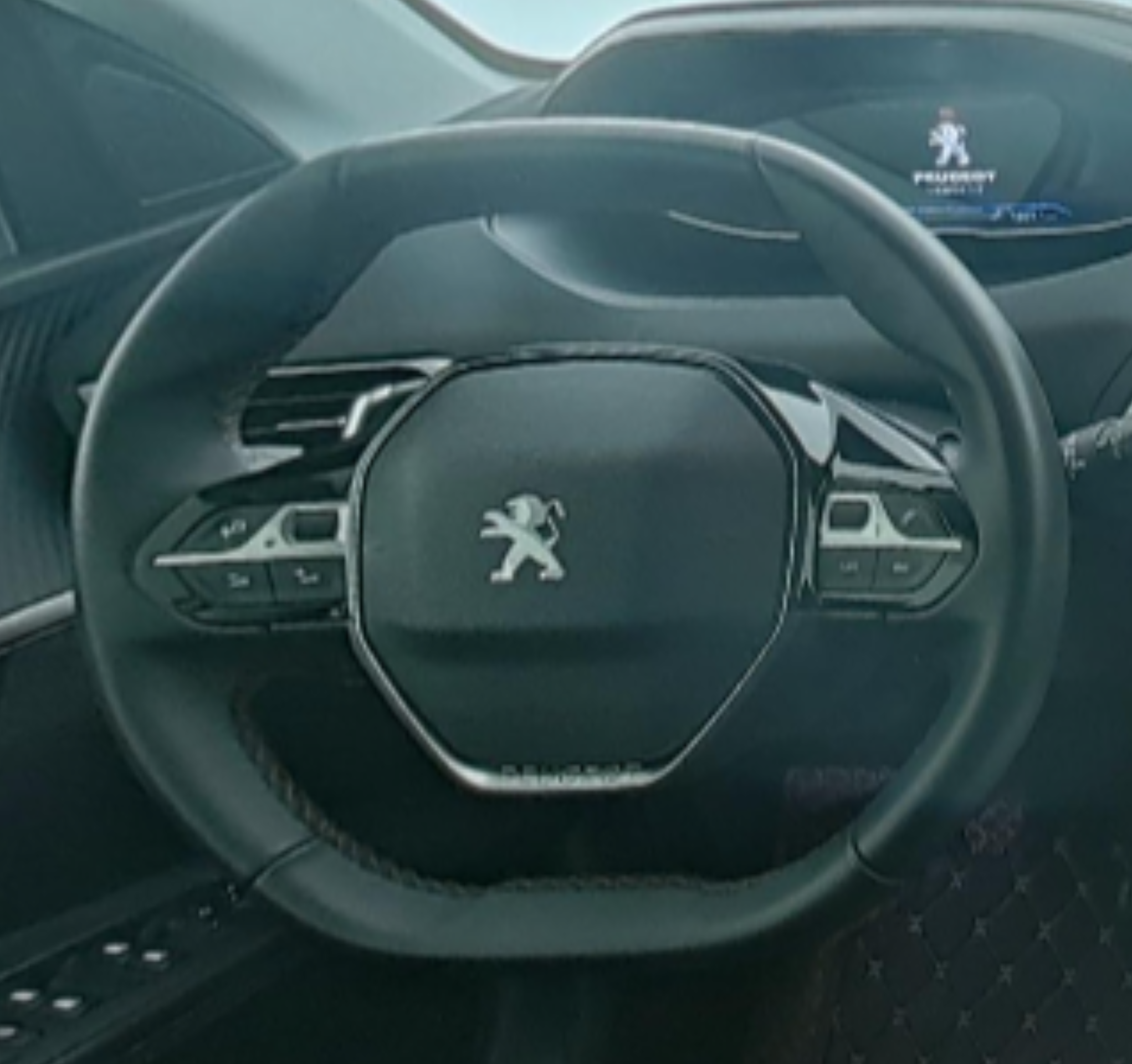 Peugeot 5008 2019 — фото 10