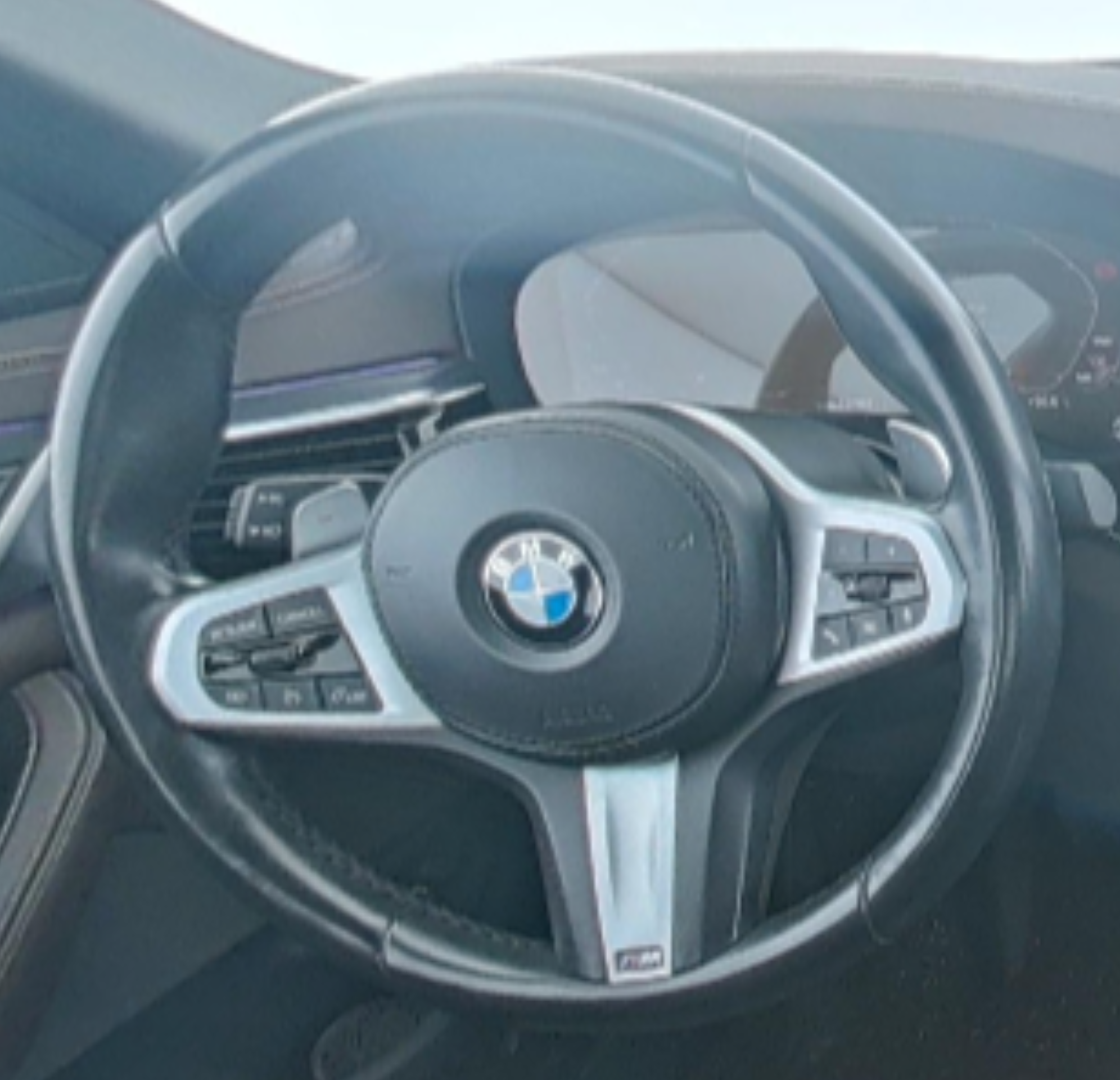 BMW 5 Series 2021 — фото 10