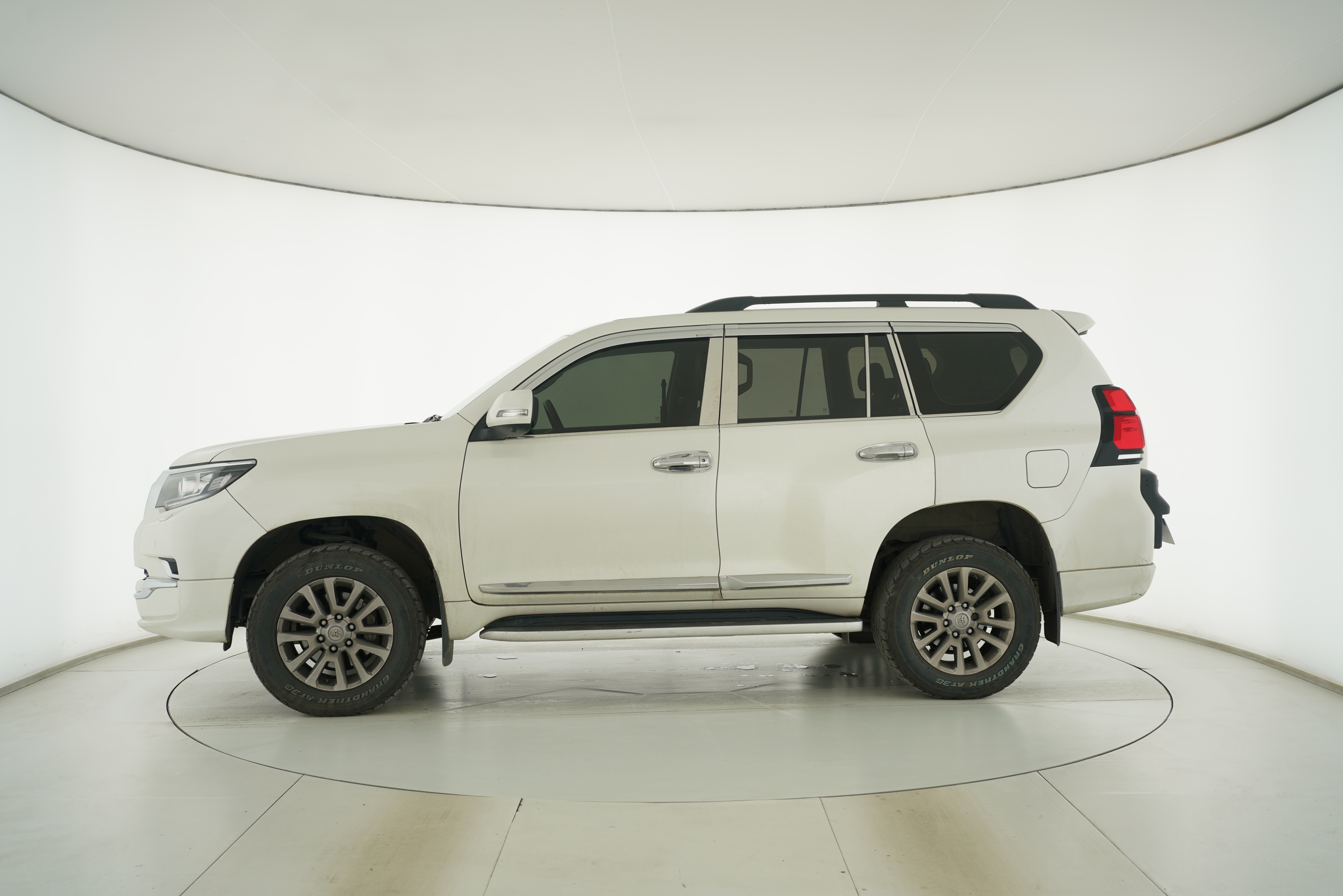 Toyota Prado 2019 — фото 7