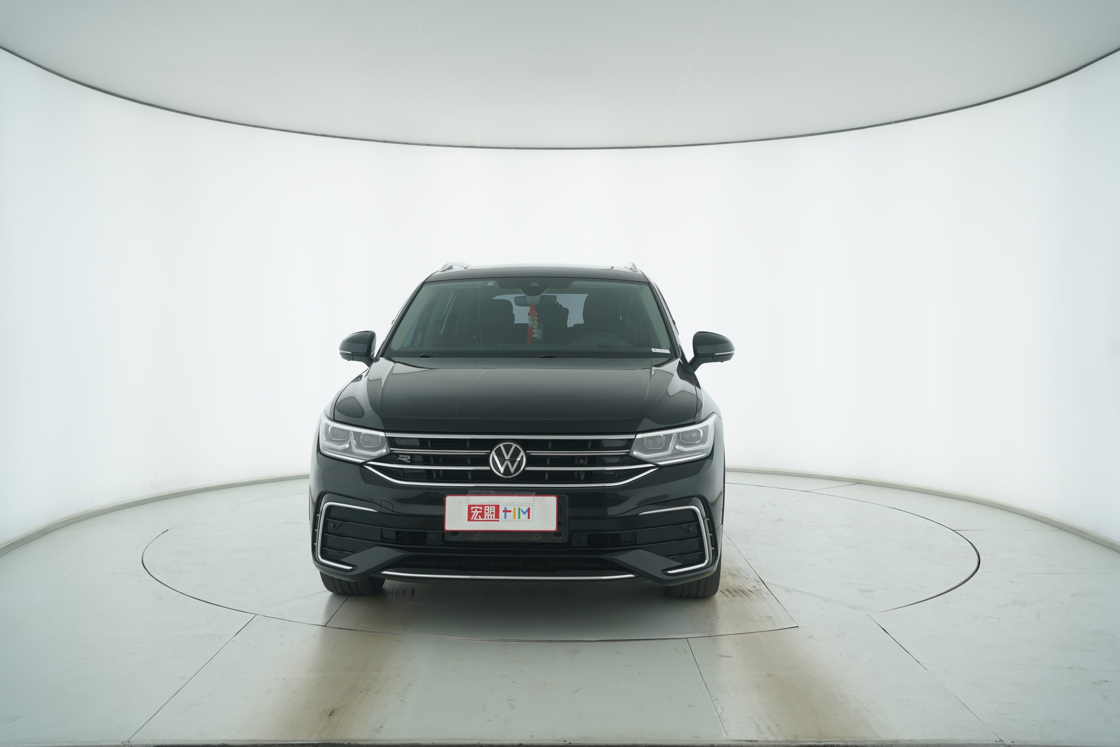Volkswagen Tiguan L 2023 — фото 5