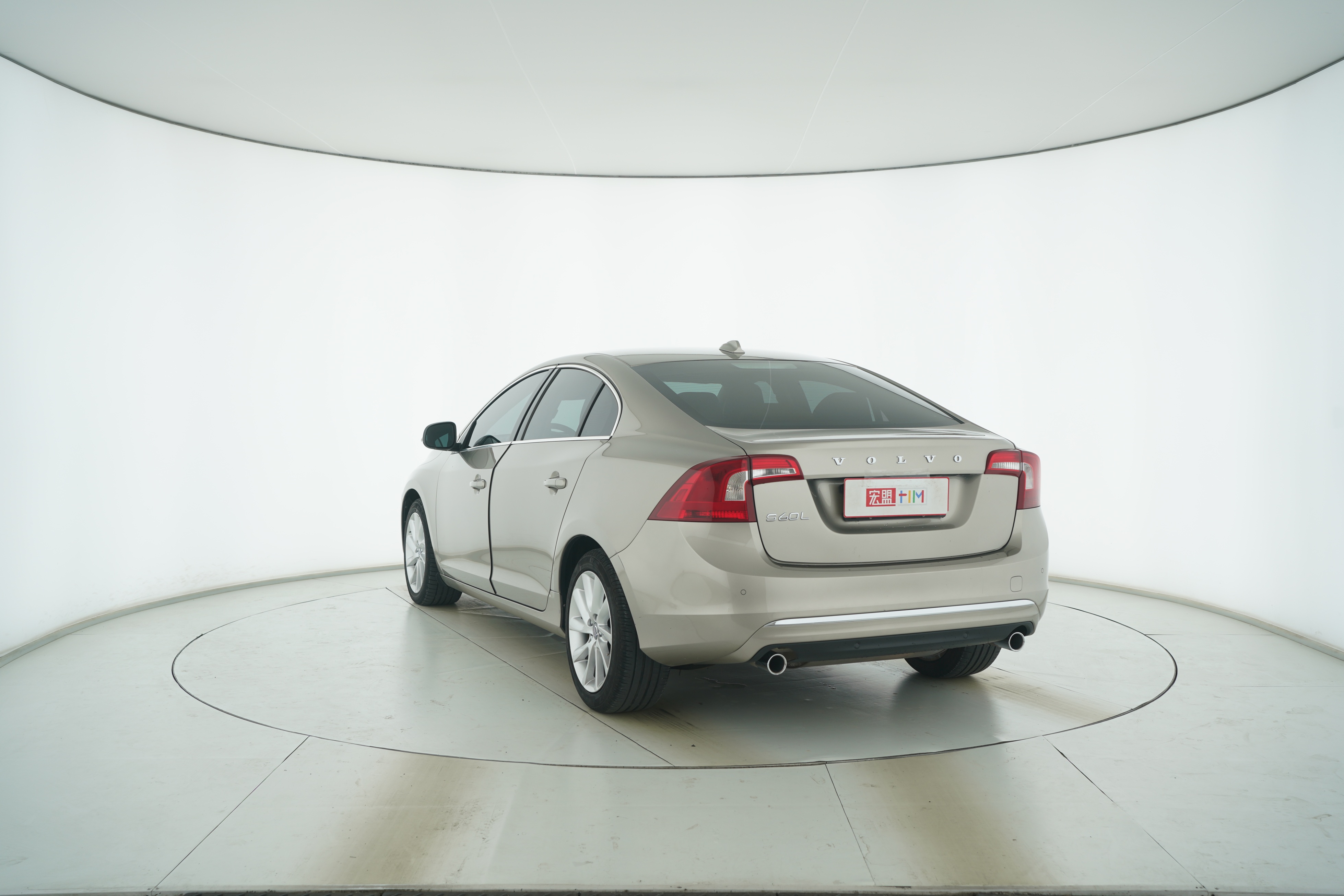VOLVO S60 2015 — фото 3