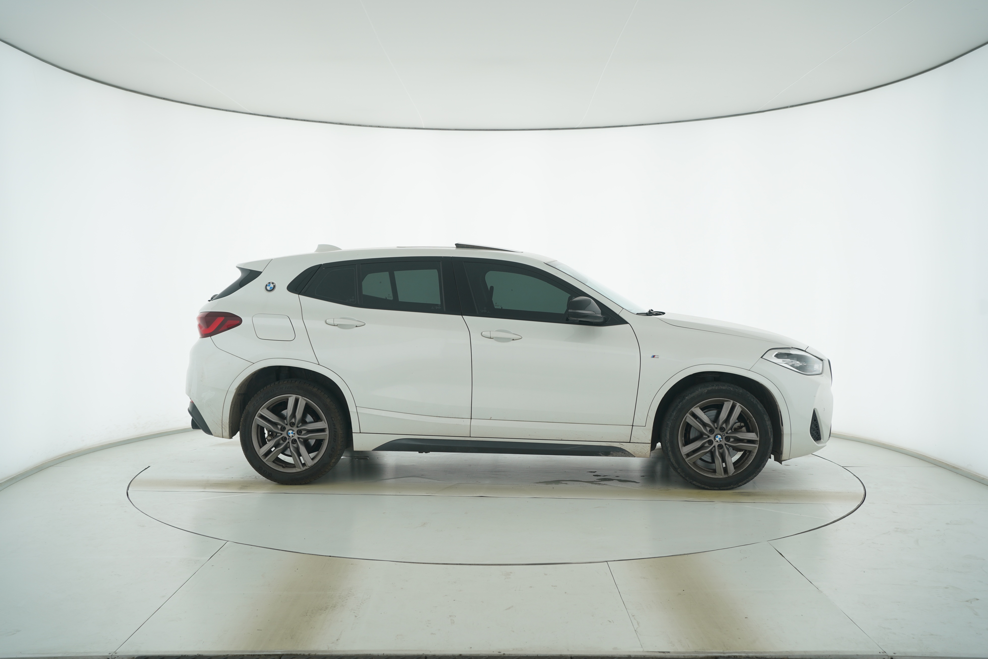 BMW X2 2023 — фото 8
