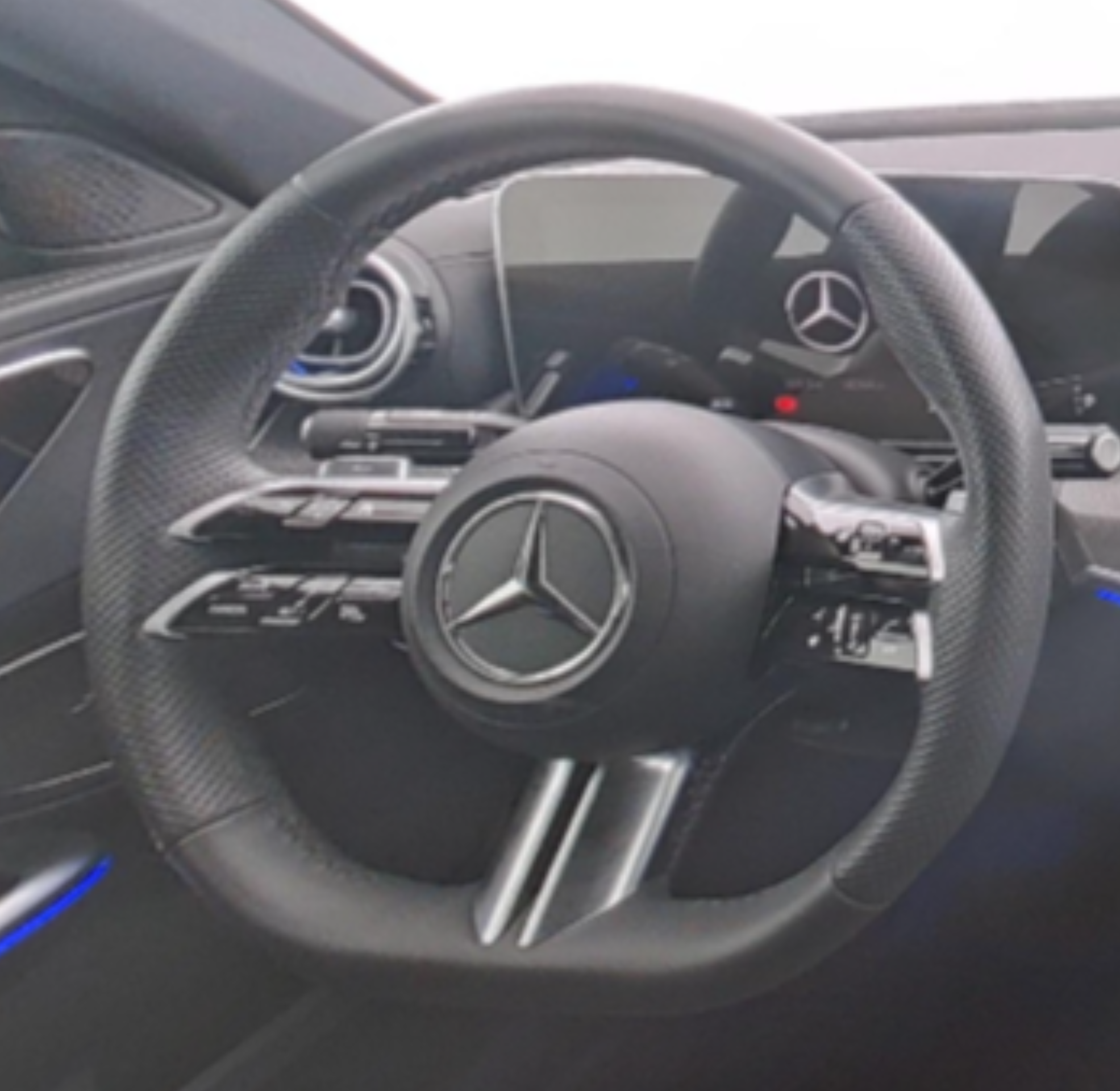Mercedes Benz C-Class 2024 — фото 10