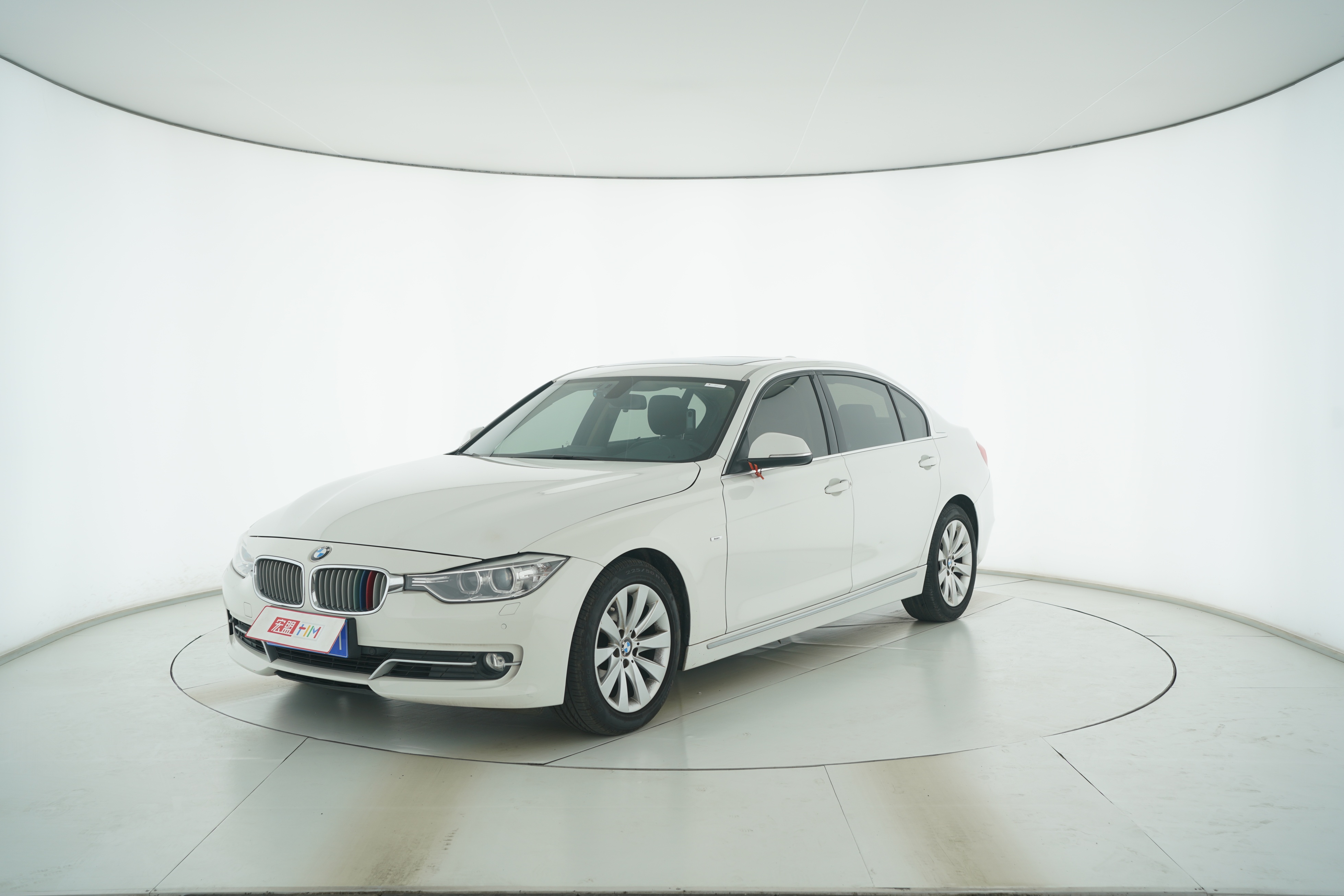 BMW 3 Series 2014 — фото 1