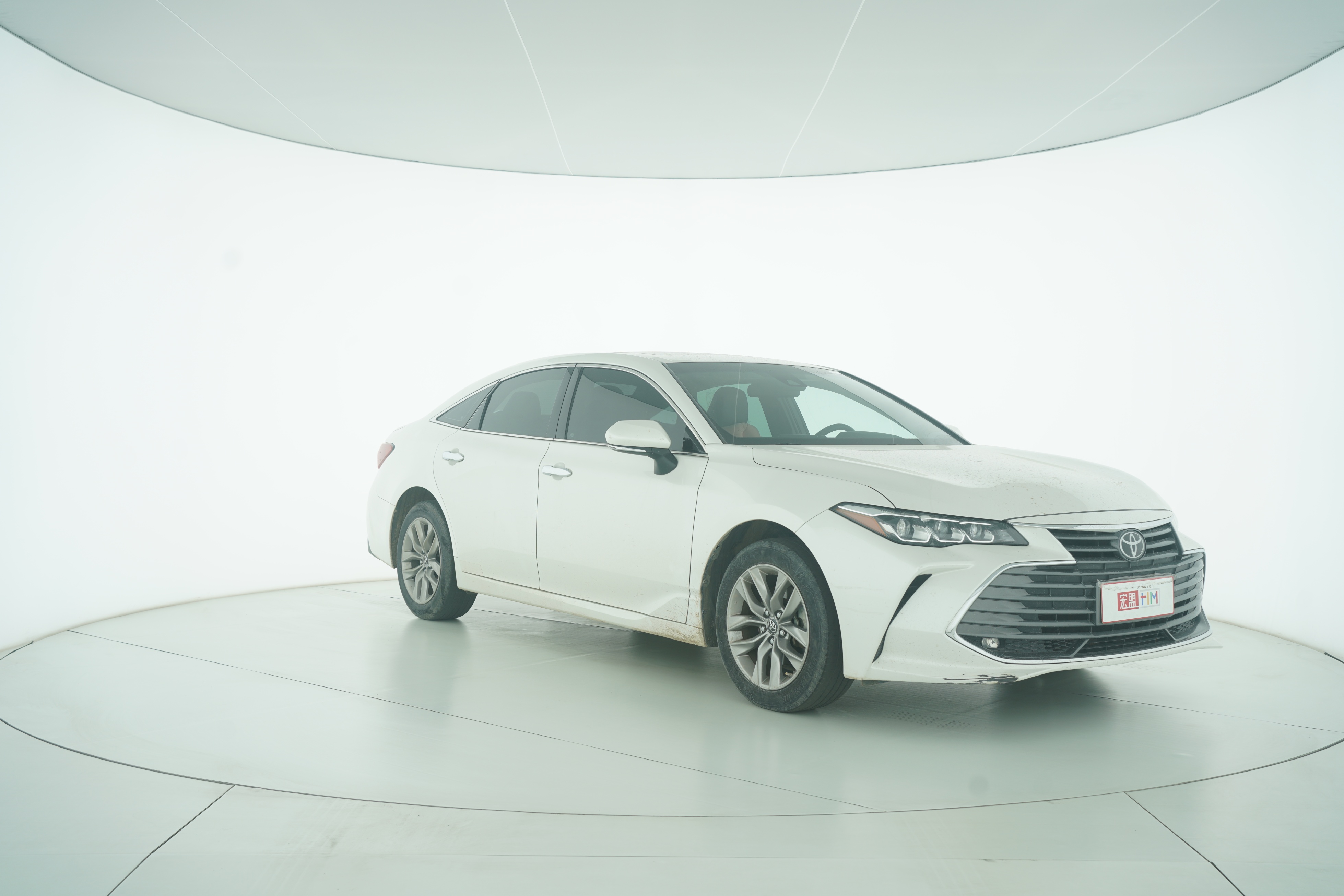 Toyota AVALON 2019 — фото 2