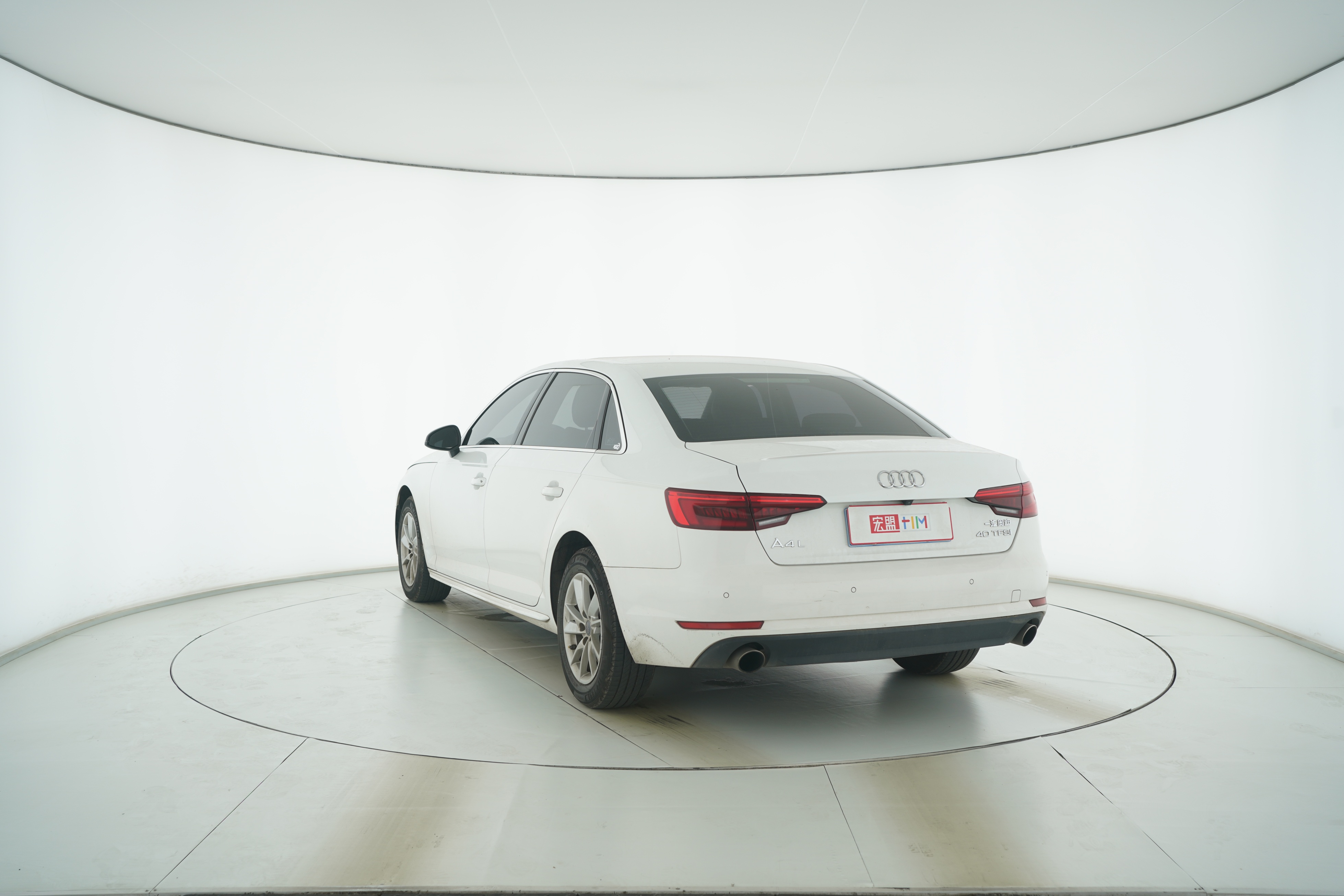 Audi A4L 2017 — фото 3