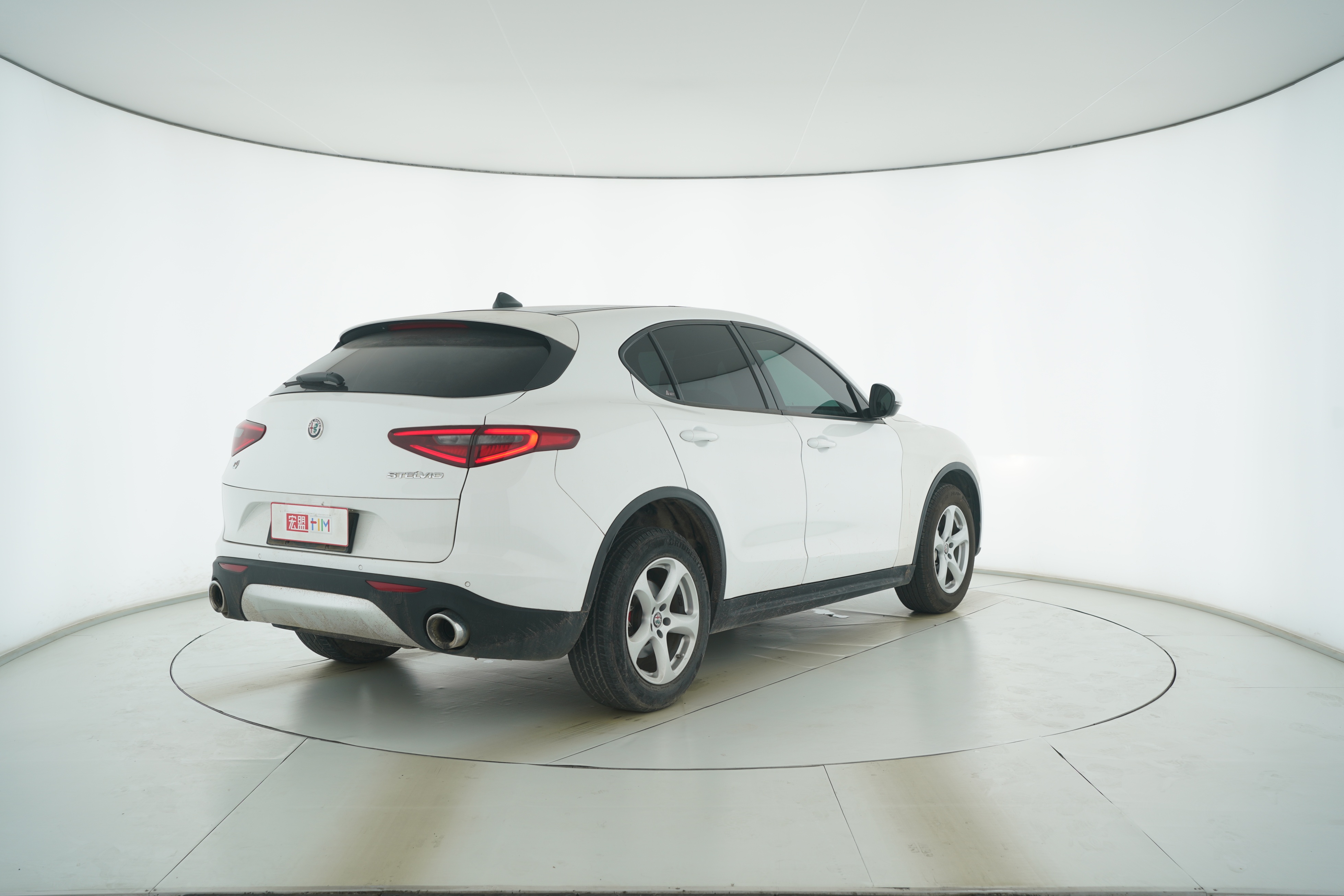 Alfa Romeo Stelvio Stanvio 2017 — фото 4