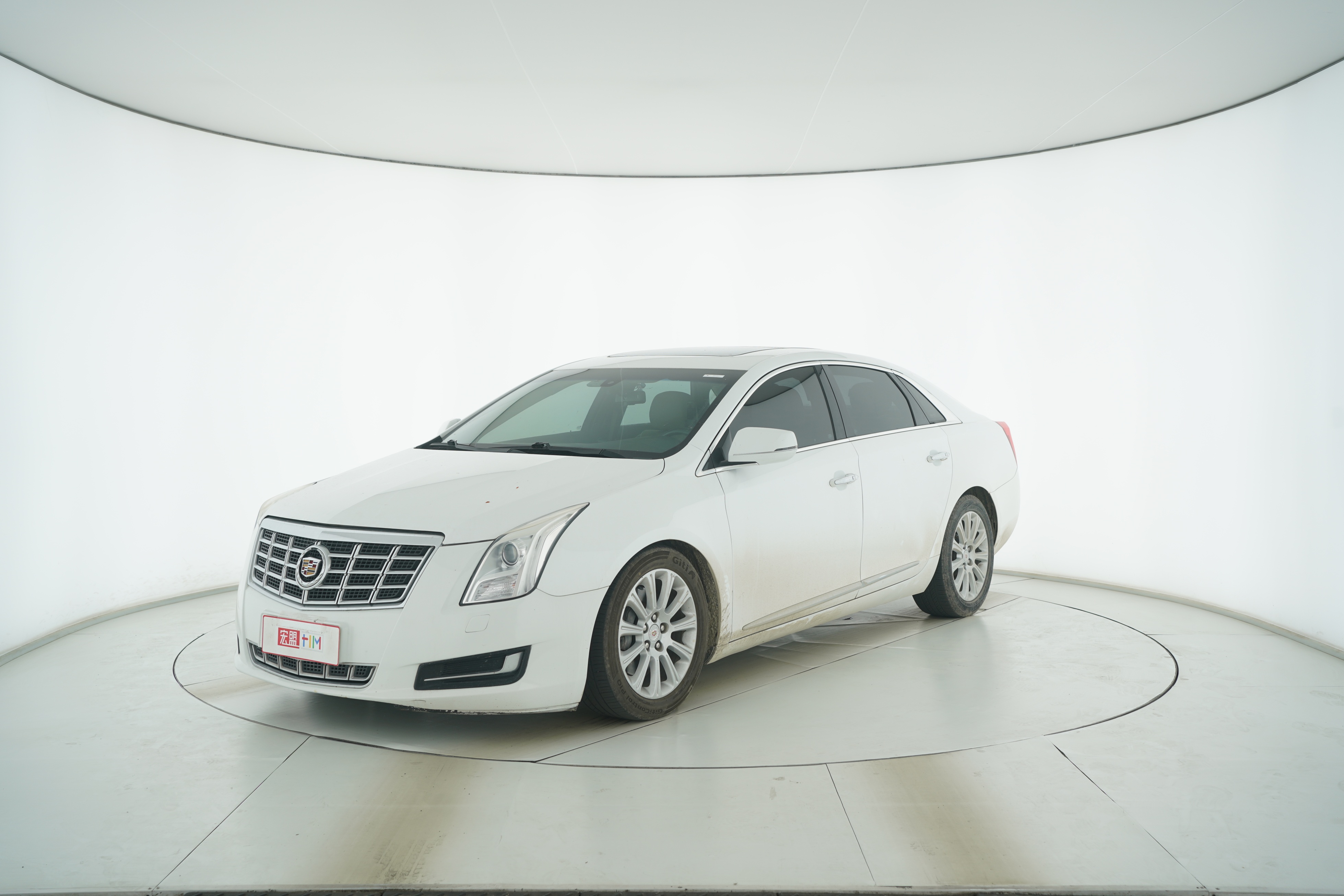 Cadillac XTS 2015 — фото 1