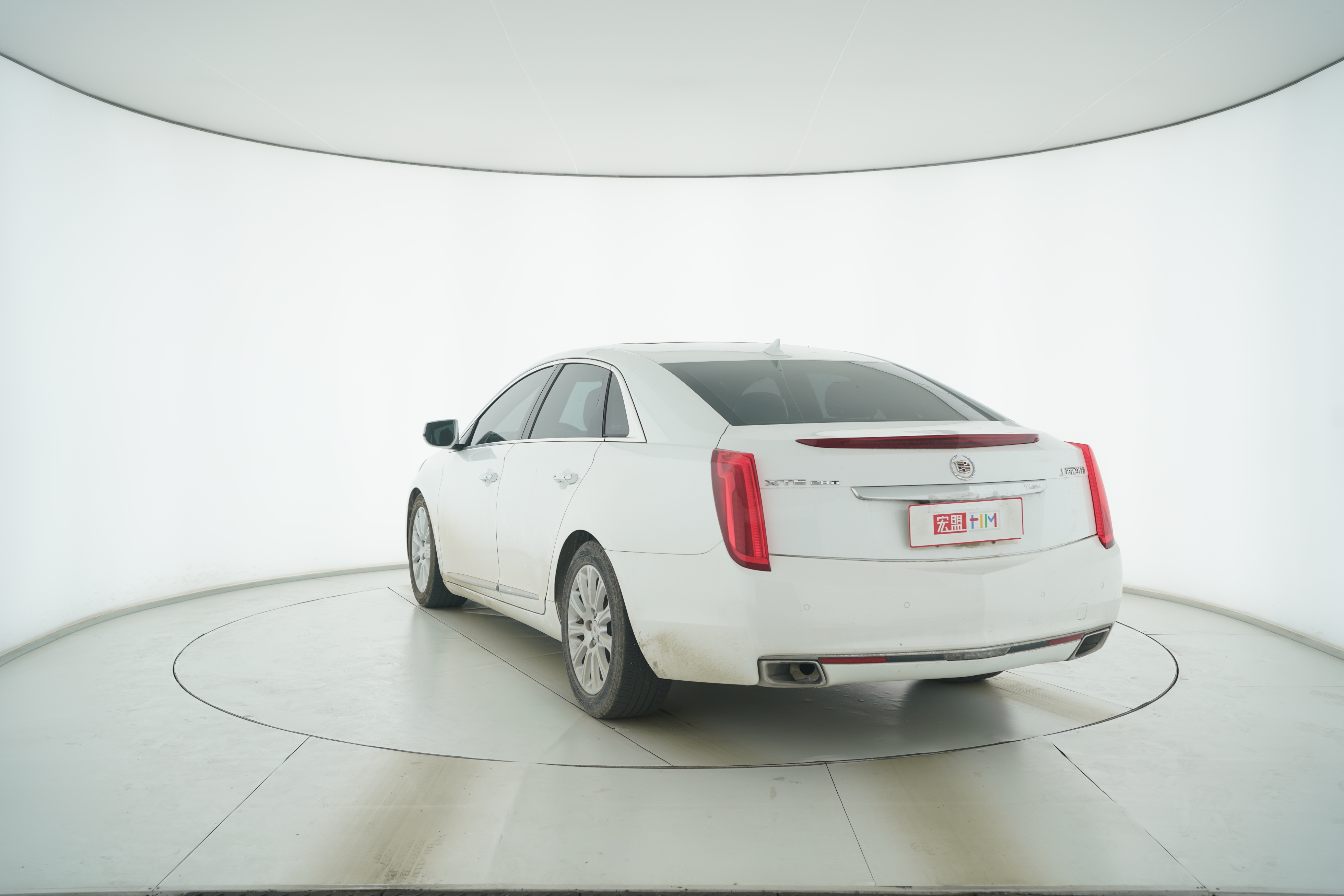 Cadillac XTS 2015 — фото 3