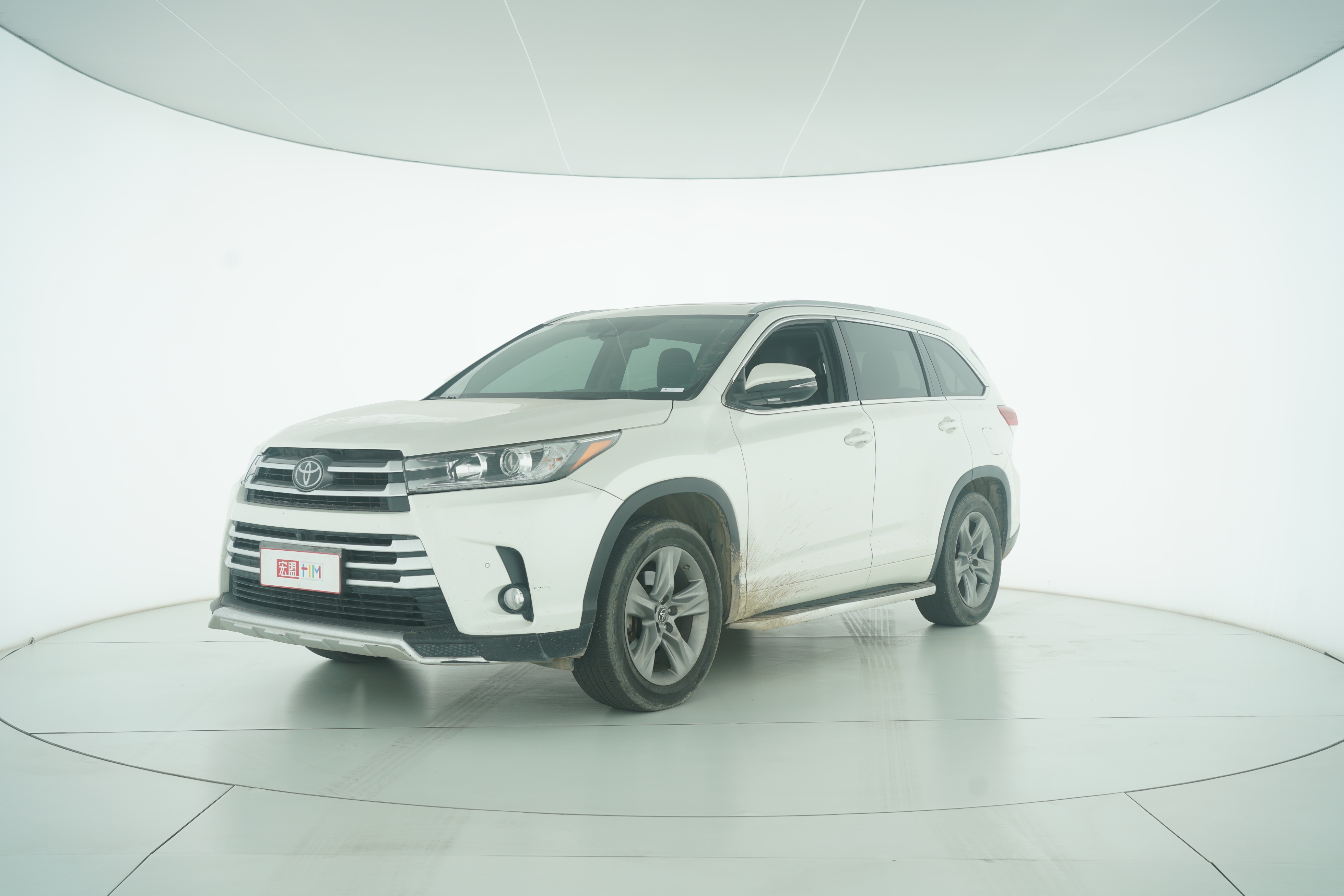 Toyota Highlander 2018 — фото 1