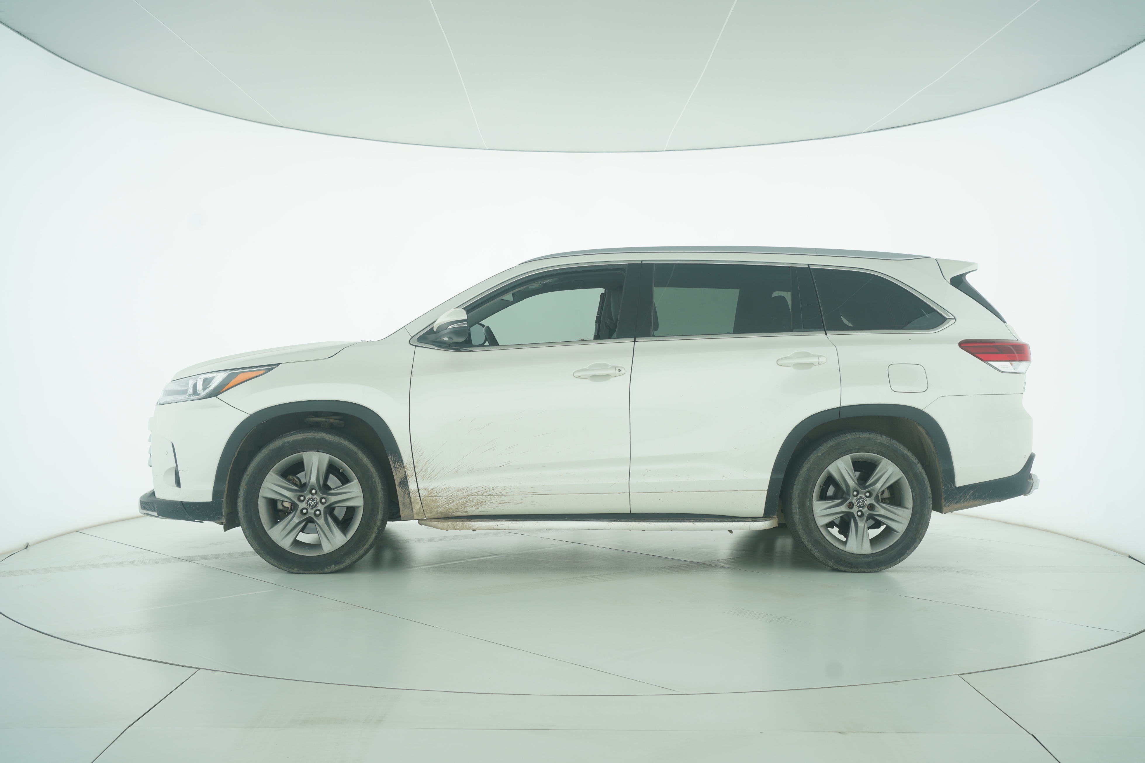 Toyota Highlander 2018 — фото 7
