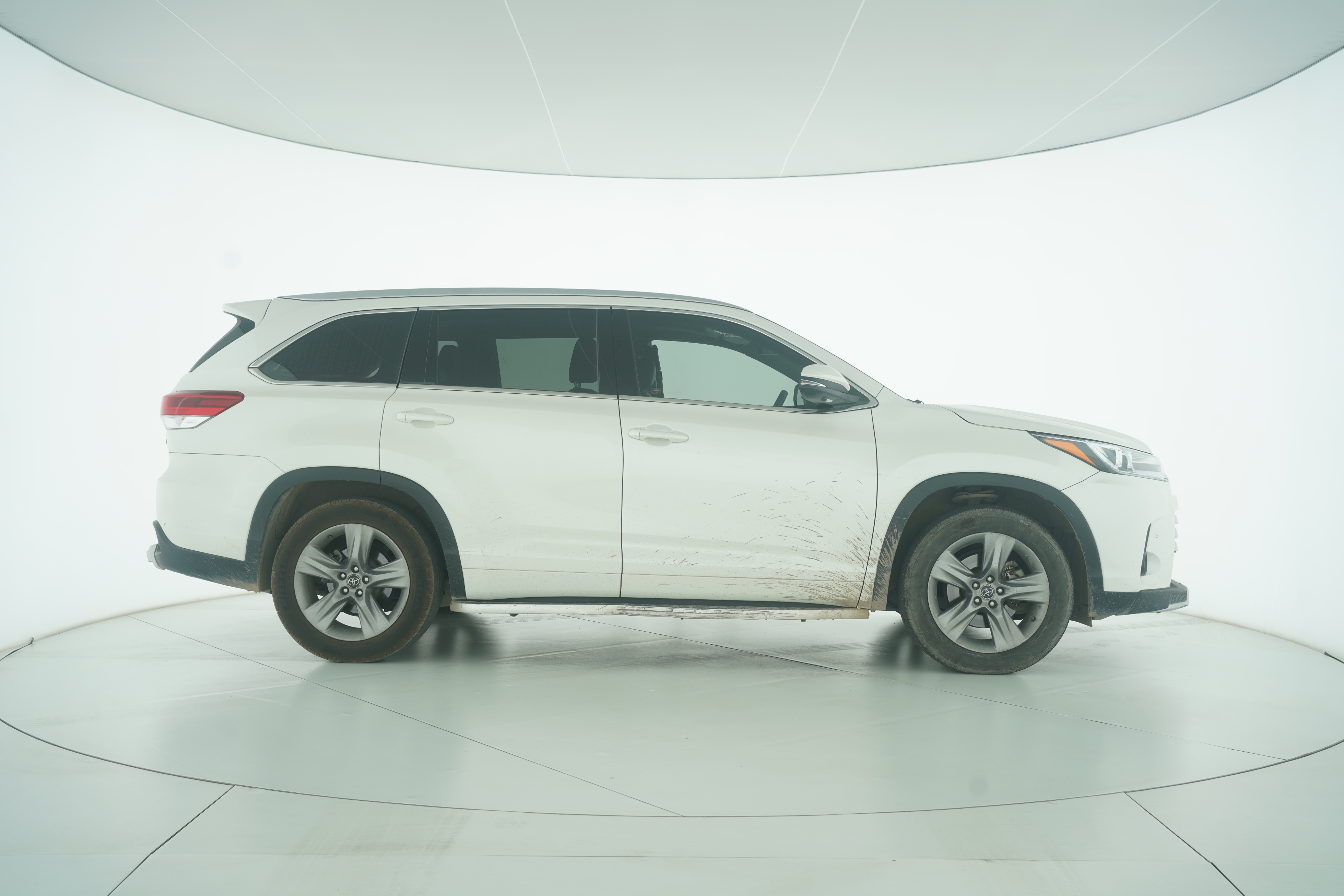 Toyota Highlander 2018 — фото 8