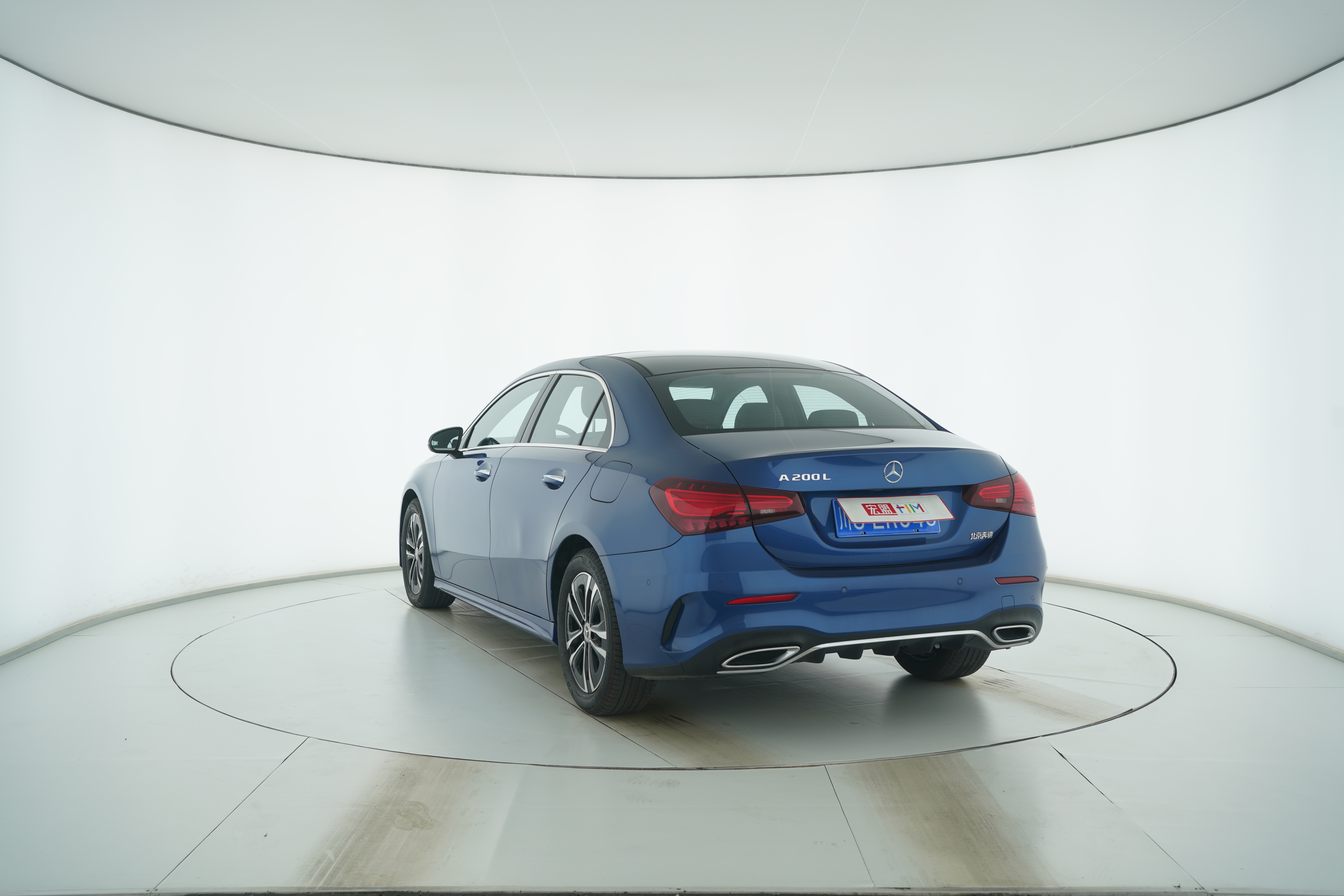 Mercedes Benz A-Class 2023 — фото 3