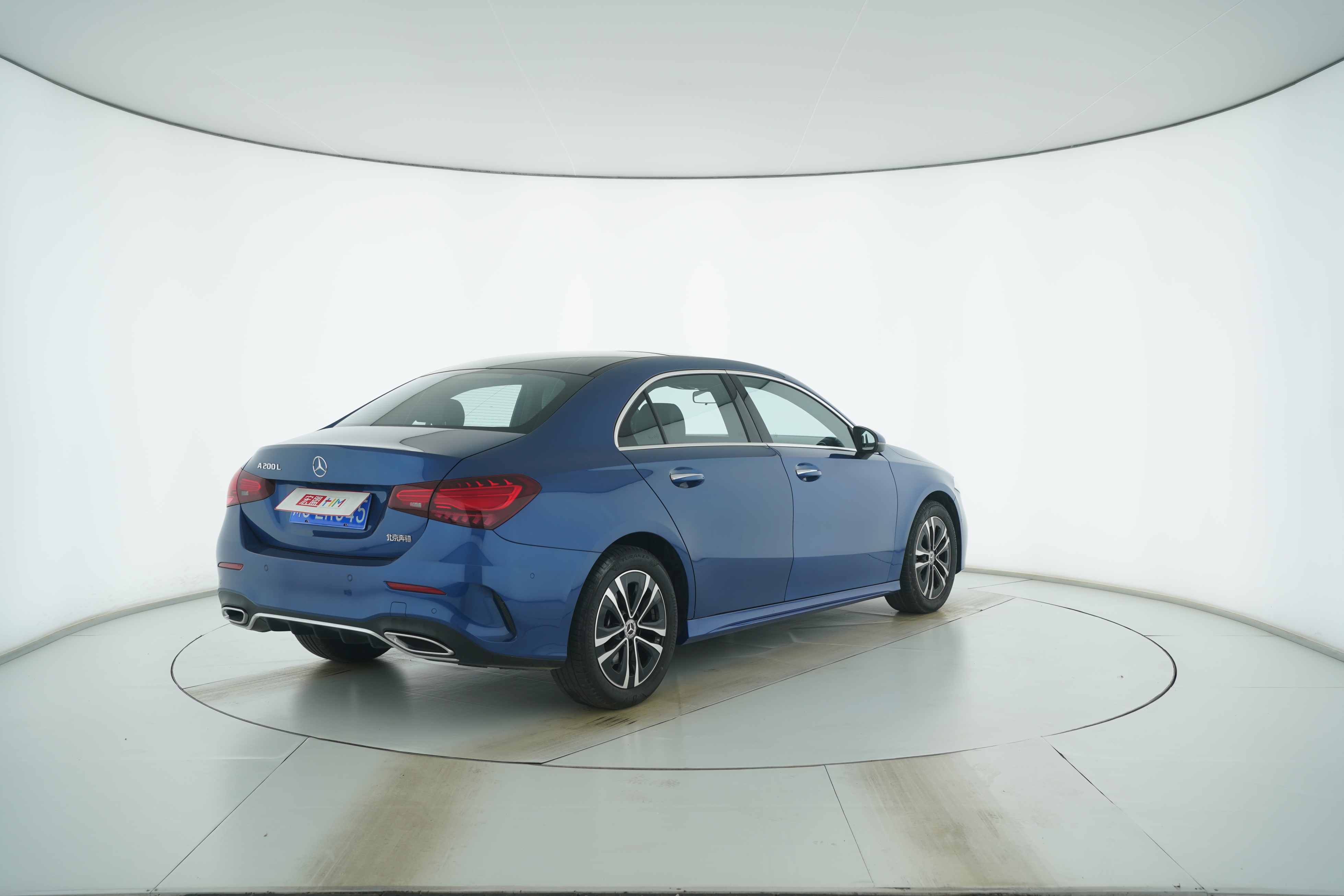 Mercedes Benz A-Class 2023 — фото 4