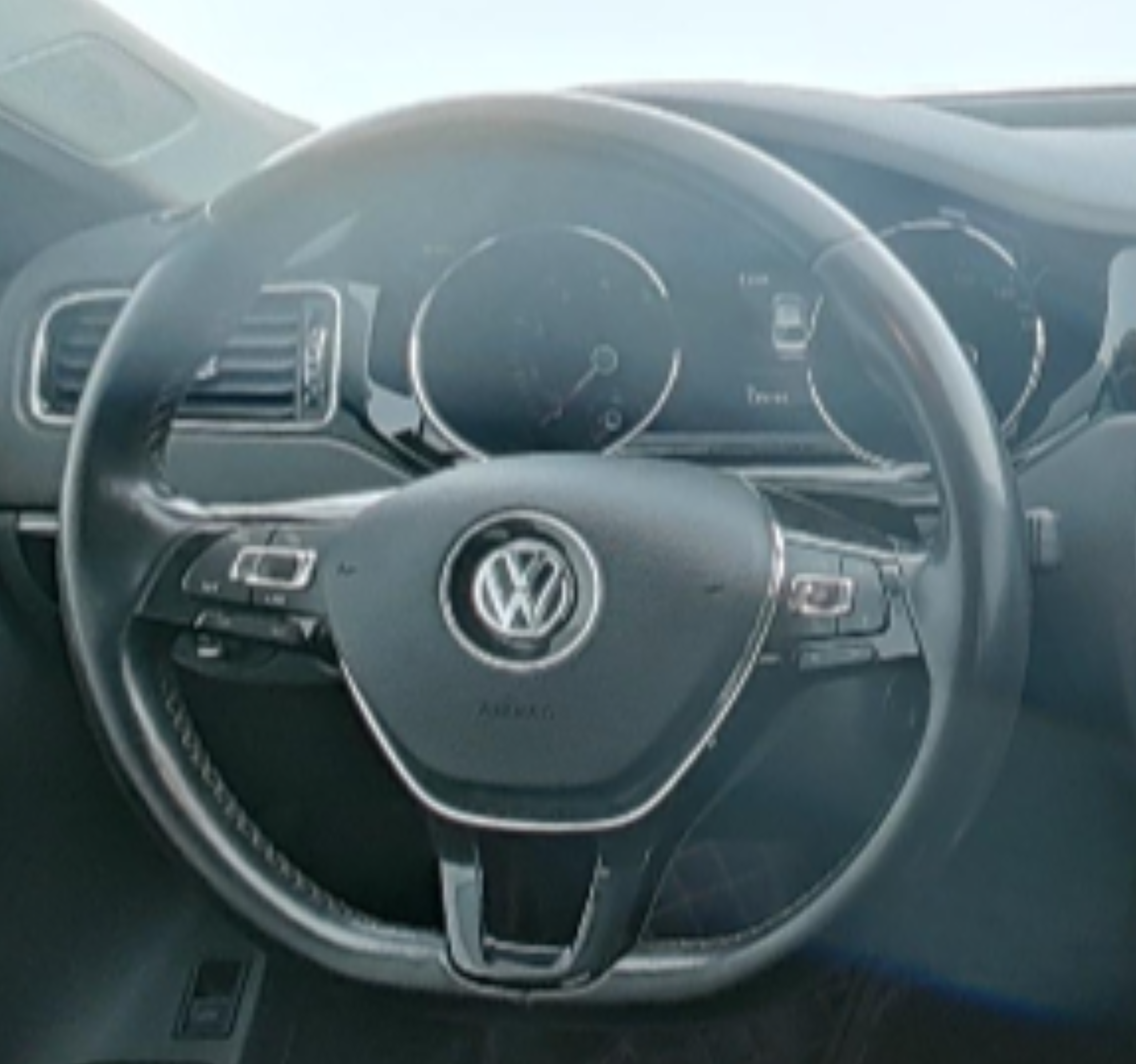 Volkswagen Jetta 2018 — фото 10