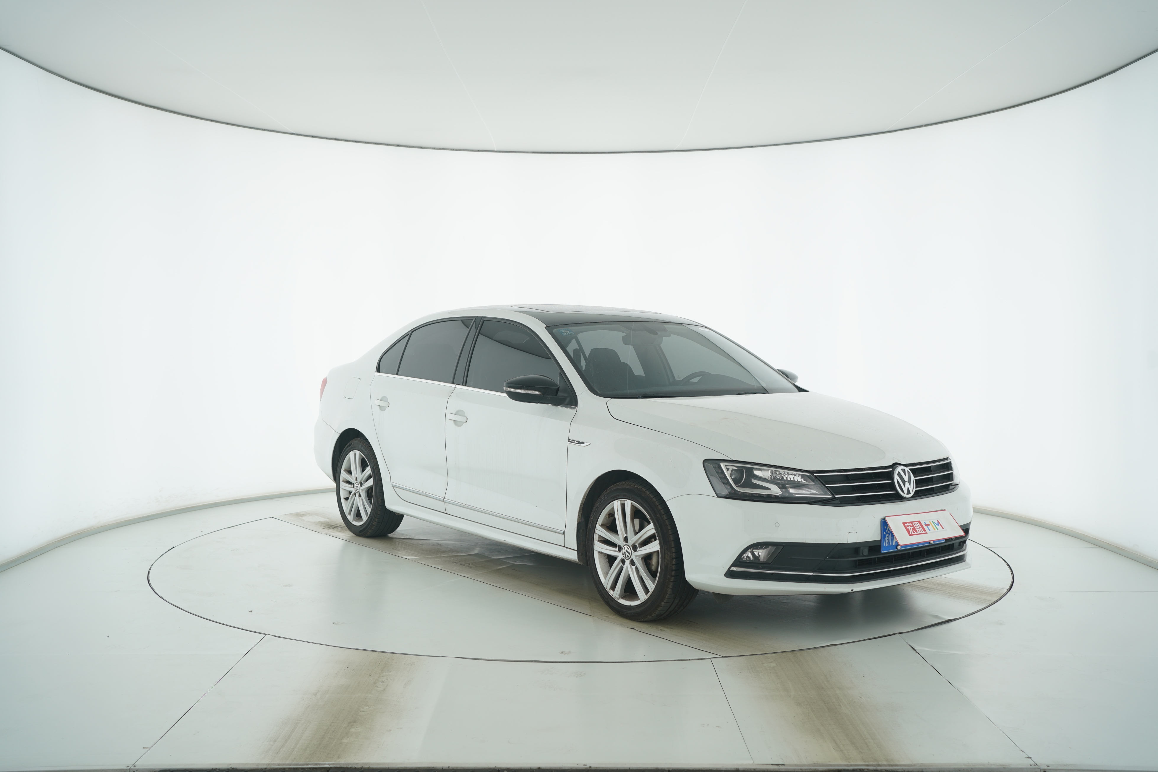 Volkswagen Jetta 2018 — фото 2