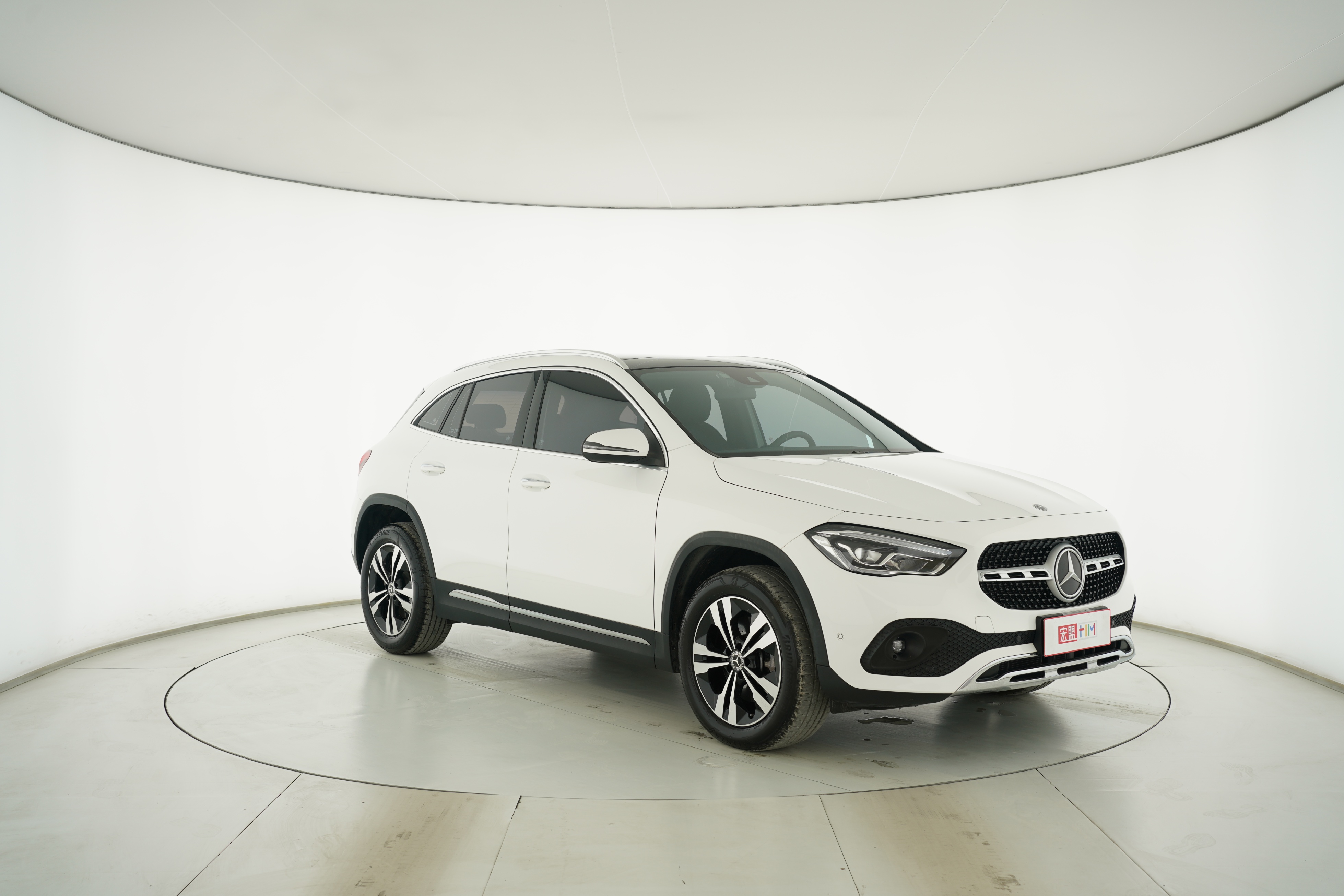 Mercedes Benz GLA 2023 — фото 2