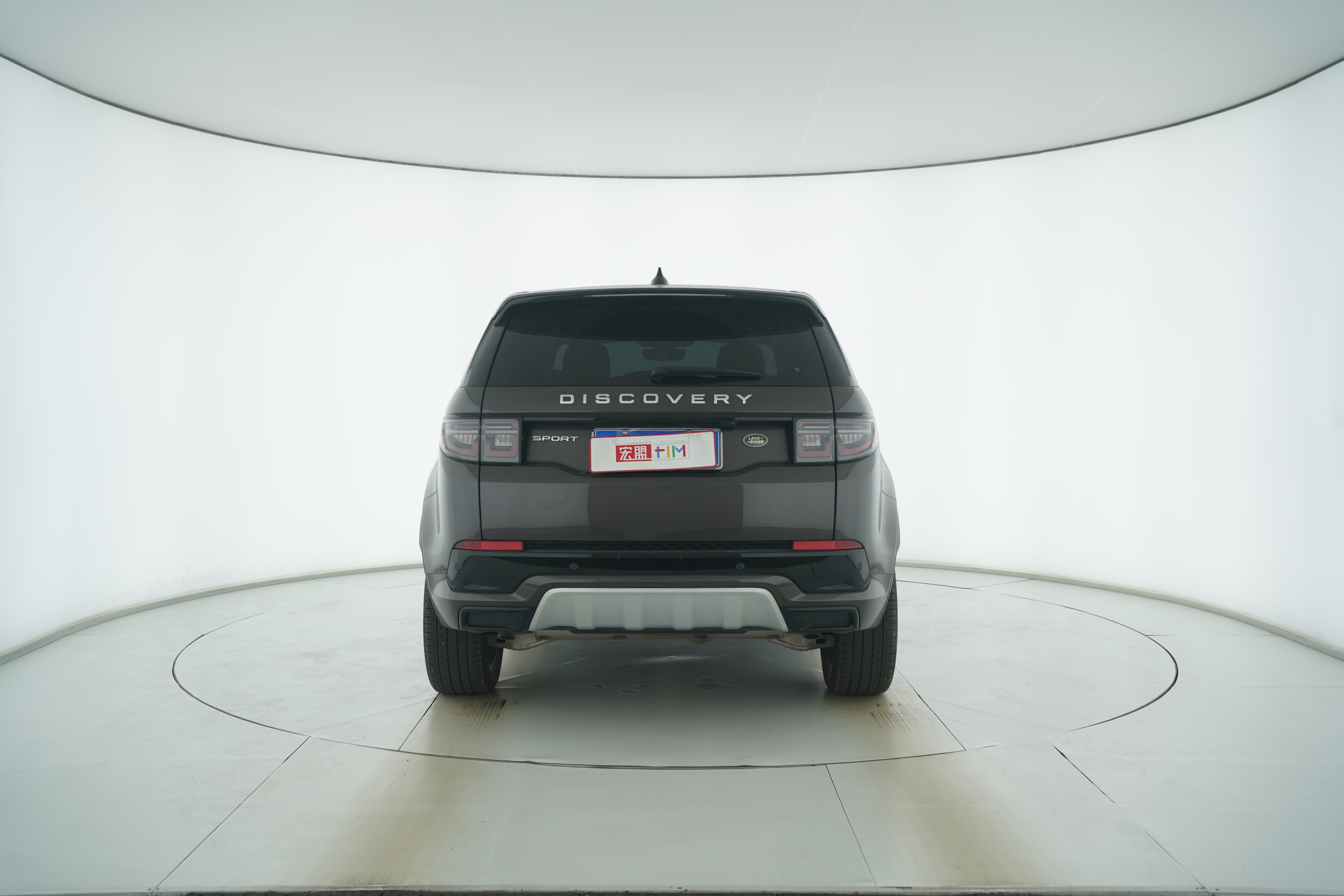 Land Rover Discover the Sports Version 2023 — фото 6