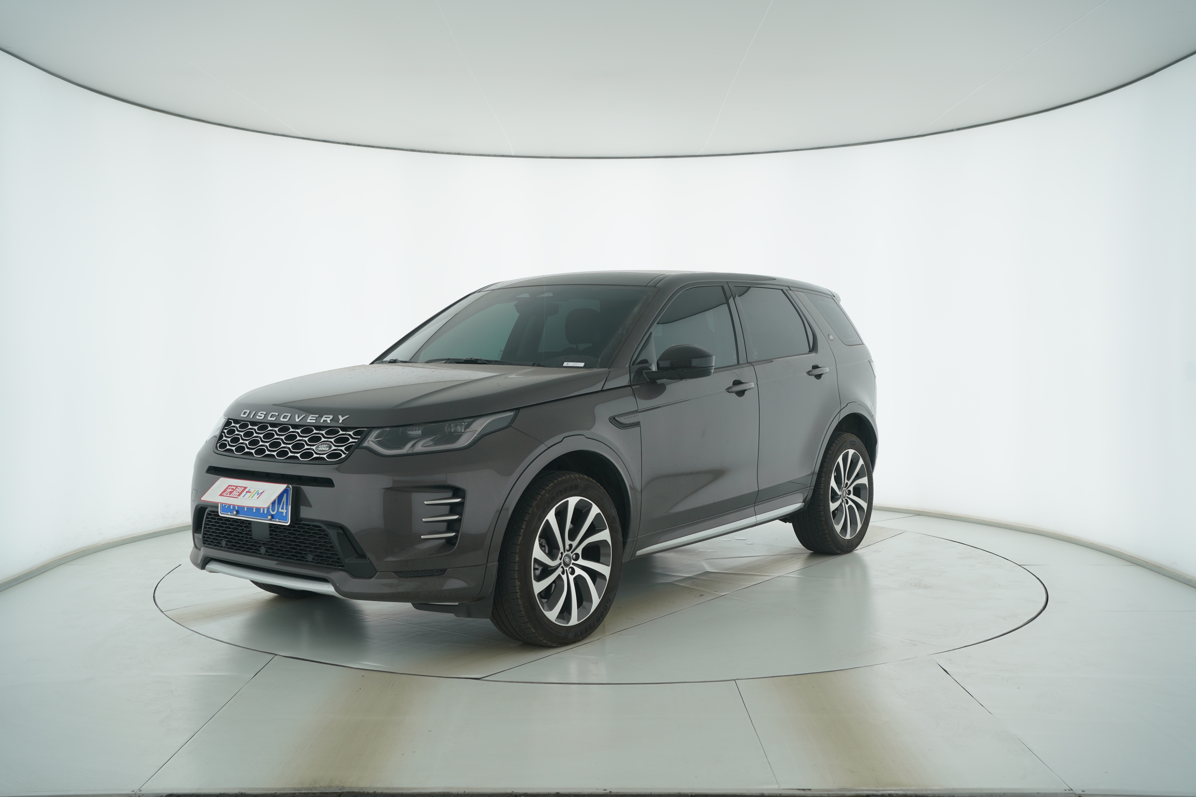 Land Rover Discover the Sports Version 2023 — фото 1