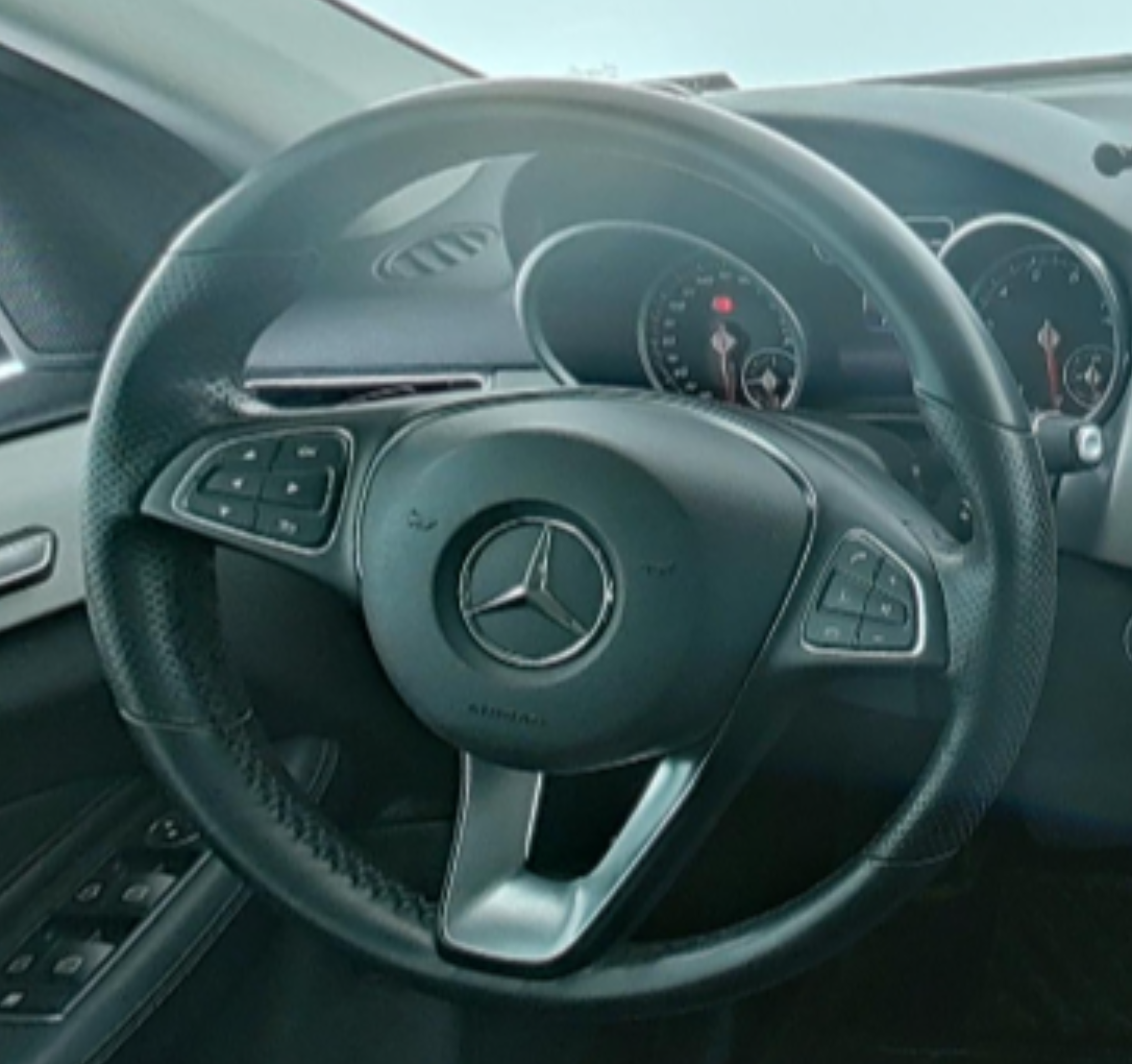 Mercedes Benz GLE 2015 — фото 10