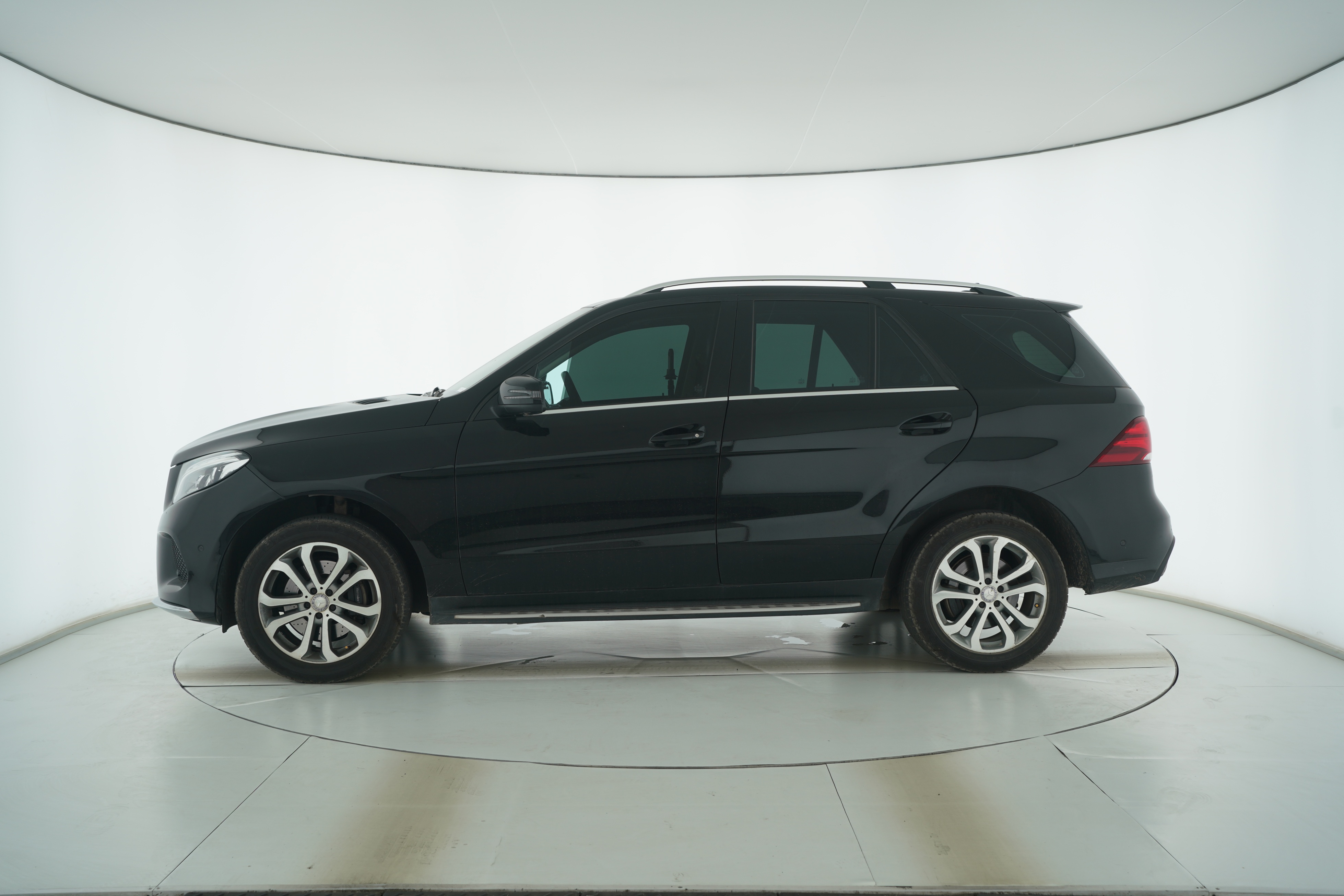 Mercedes Benz GLE 2015 — фото 7