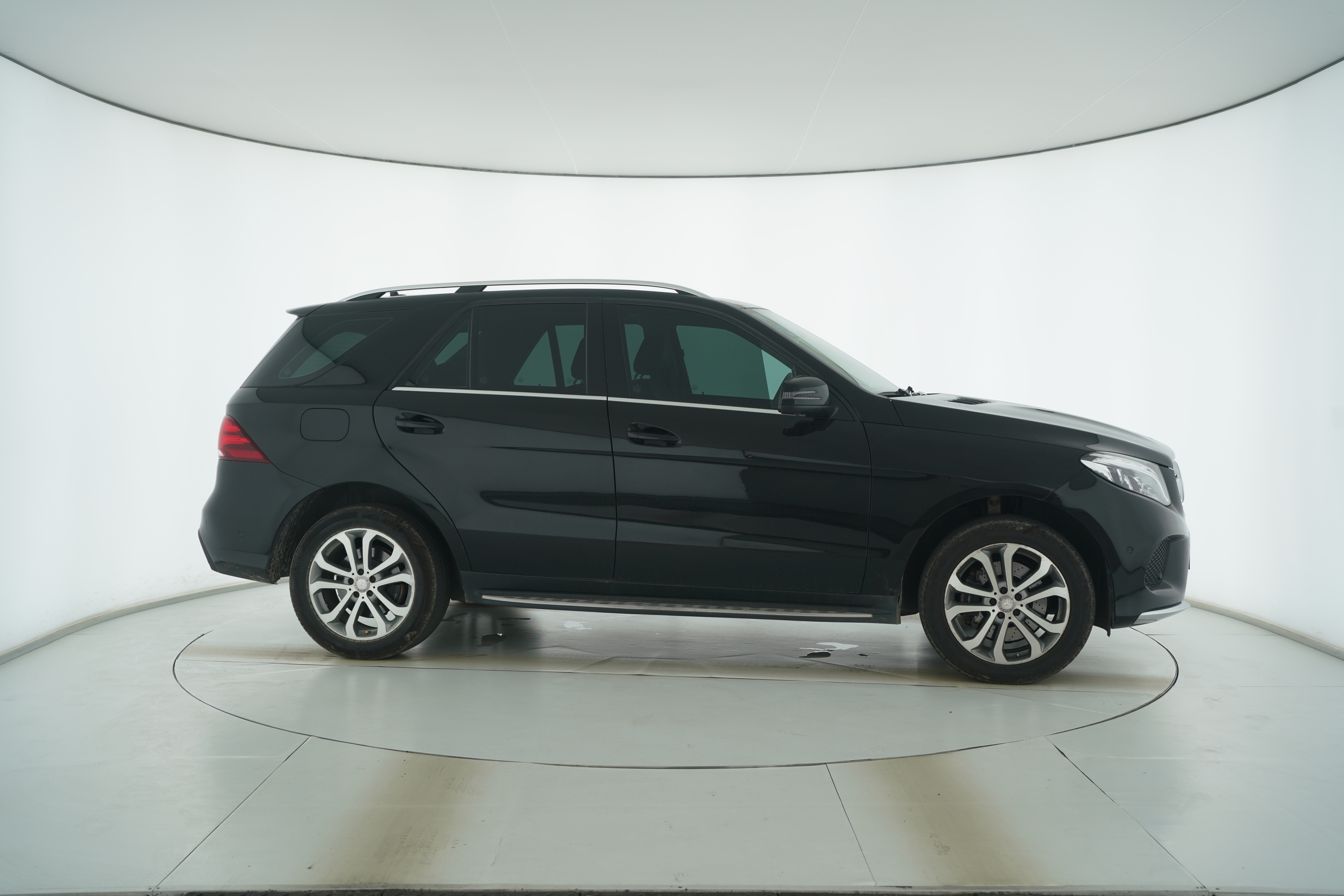 Mercedes Benz GLE 2015 — фото 8