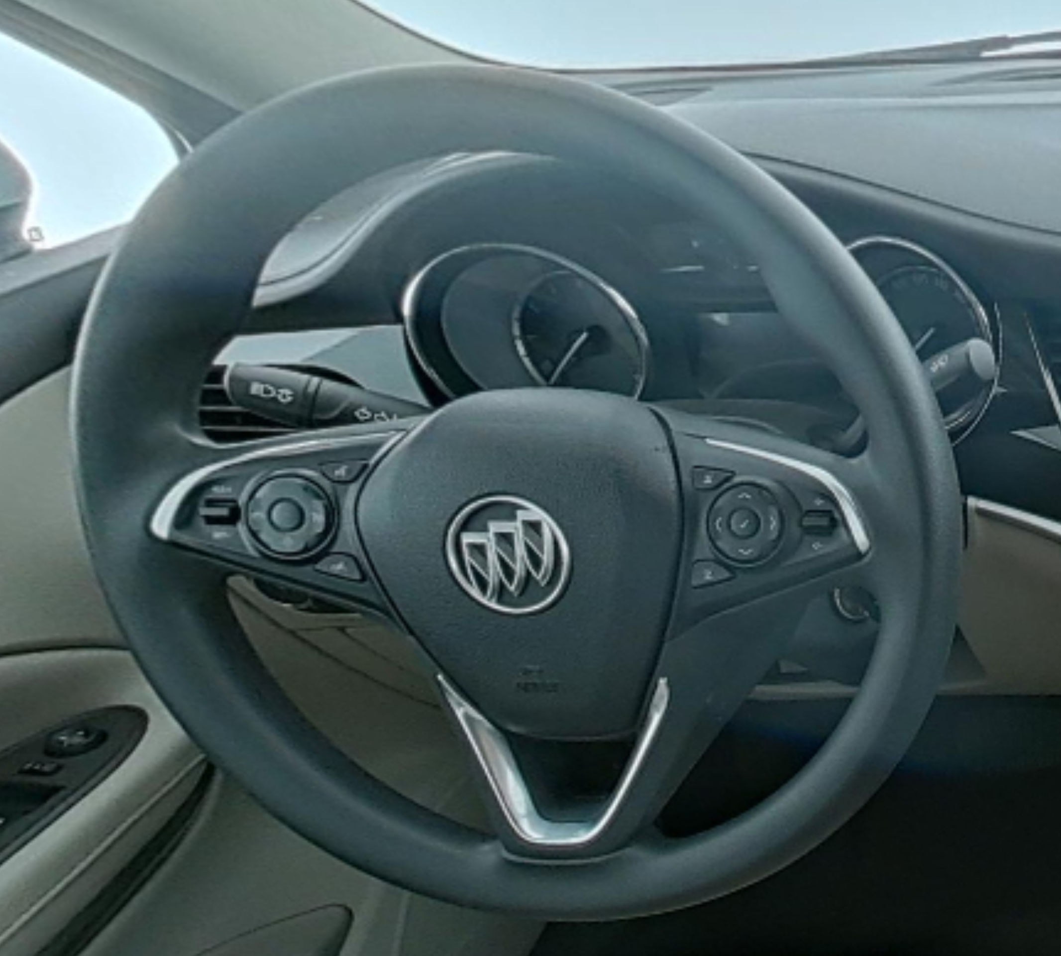 Buick Verang 2015 — фото 10