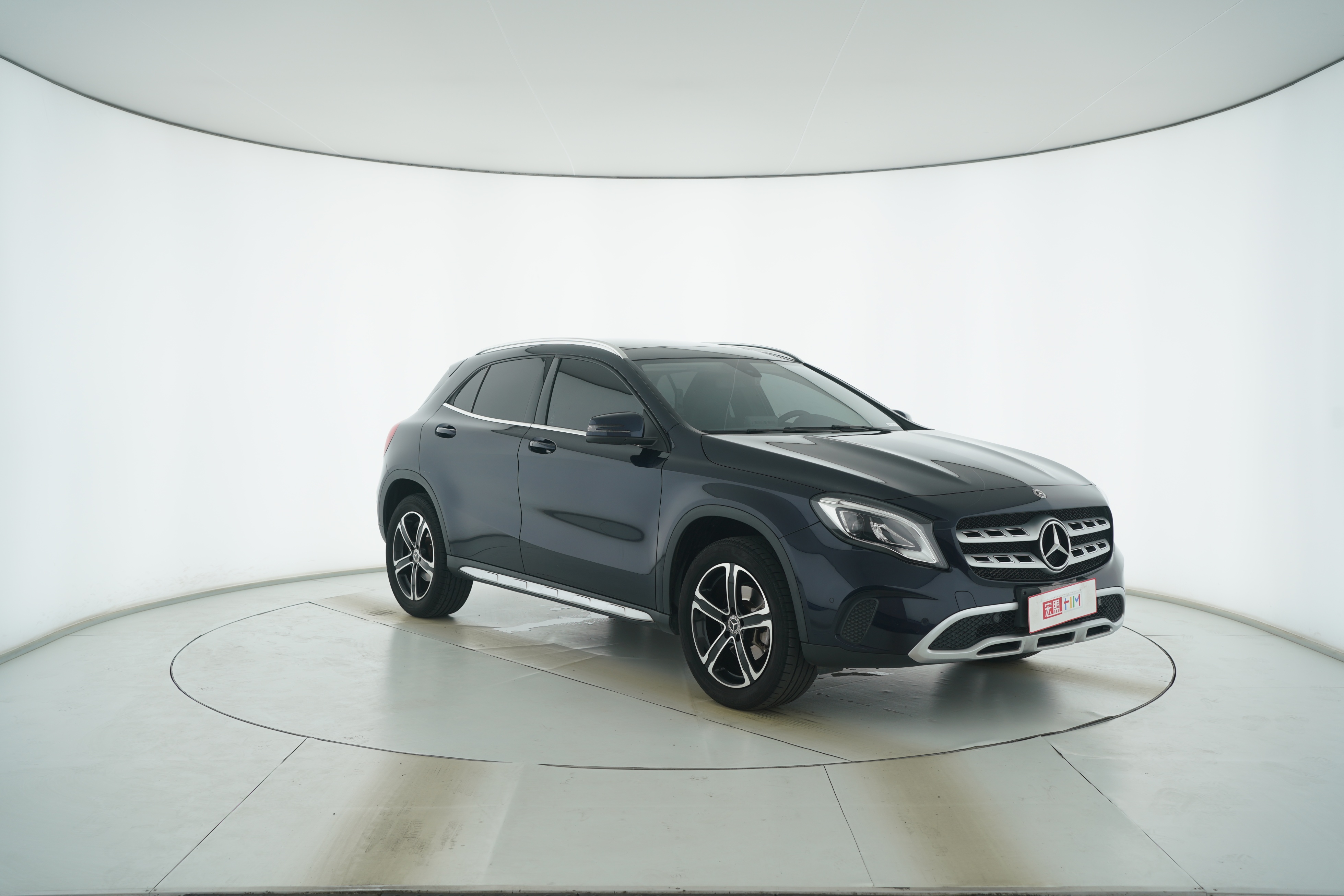 Mercedes Benz GLA 2018 — фото 2