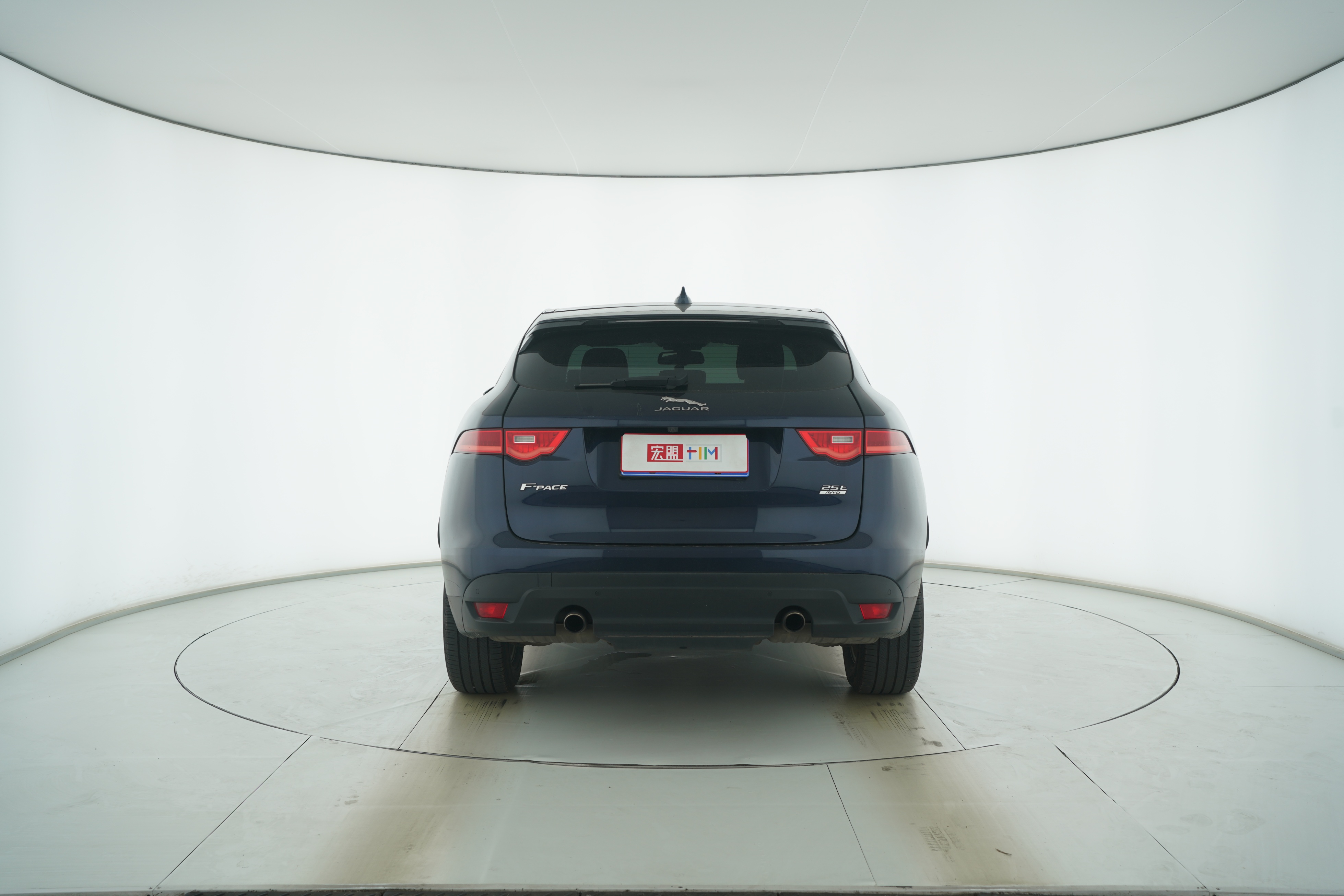 Jaguar F-PACE 2018 — фото 6