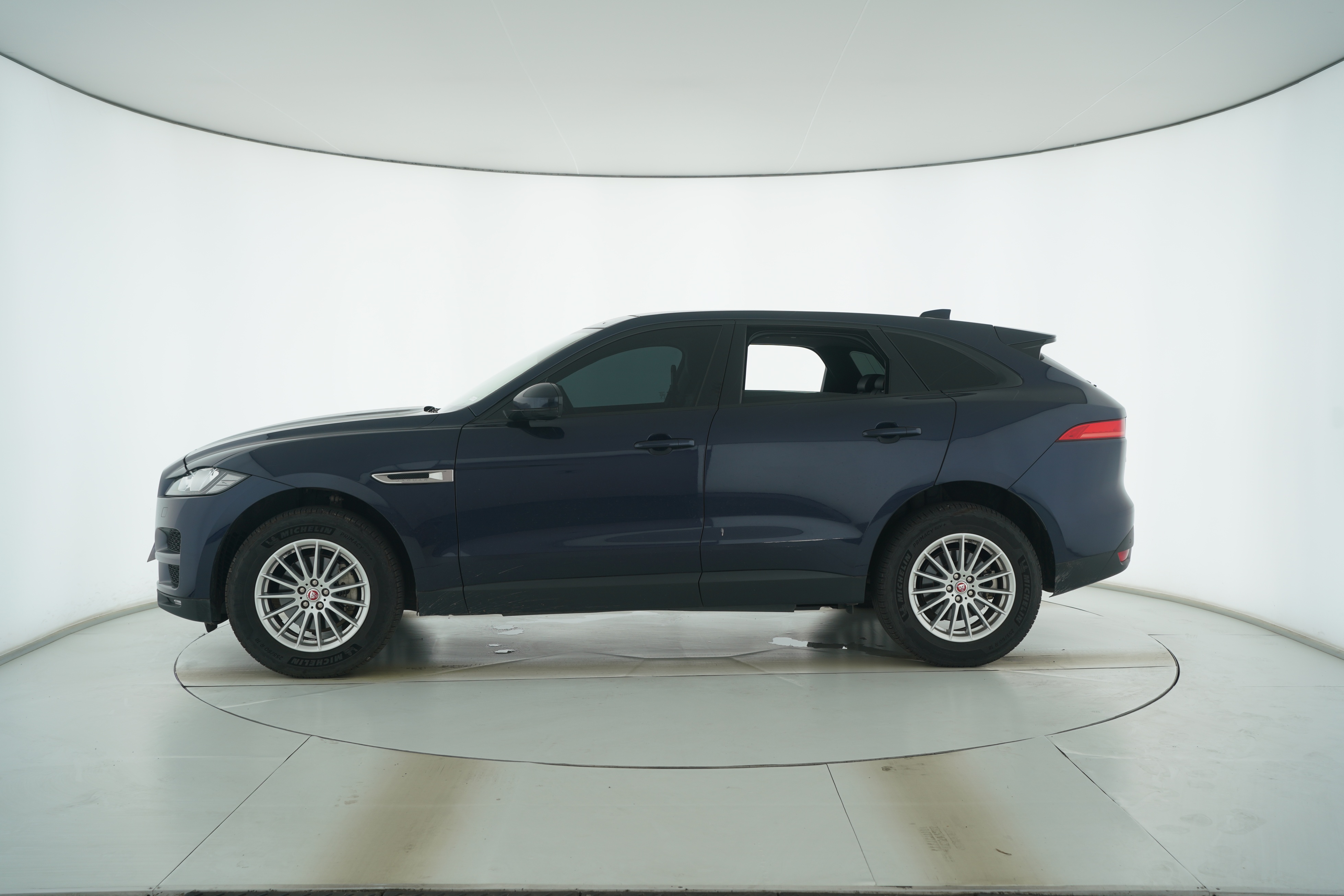 Jaguar F-PACE 2018 — фото 7