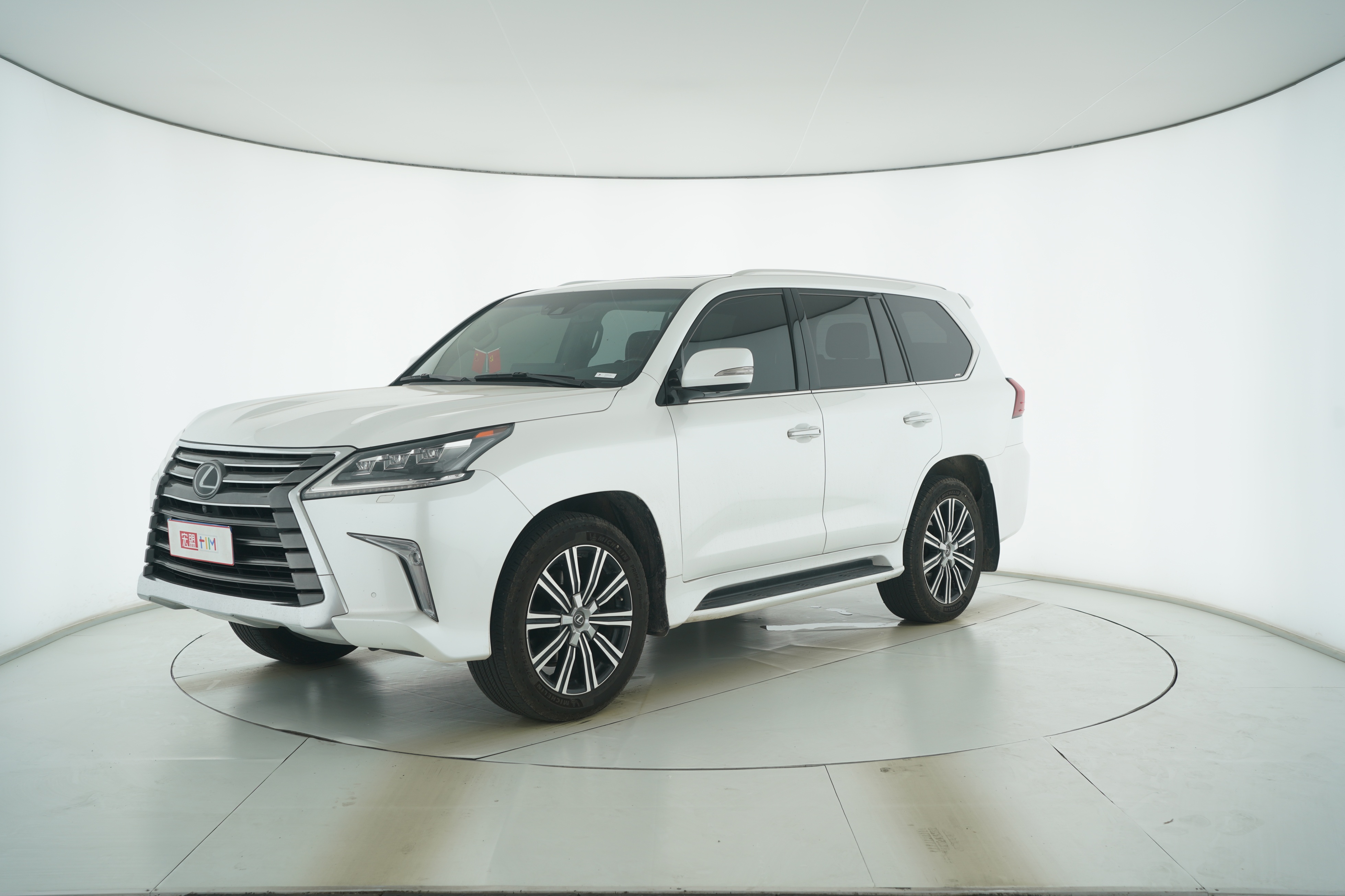 Lexus LX 2015 — фото 1