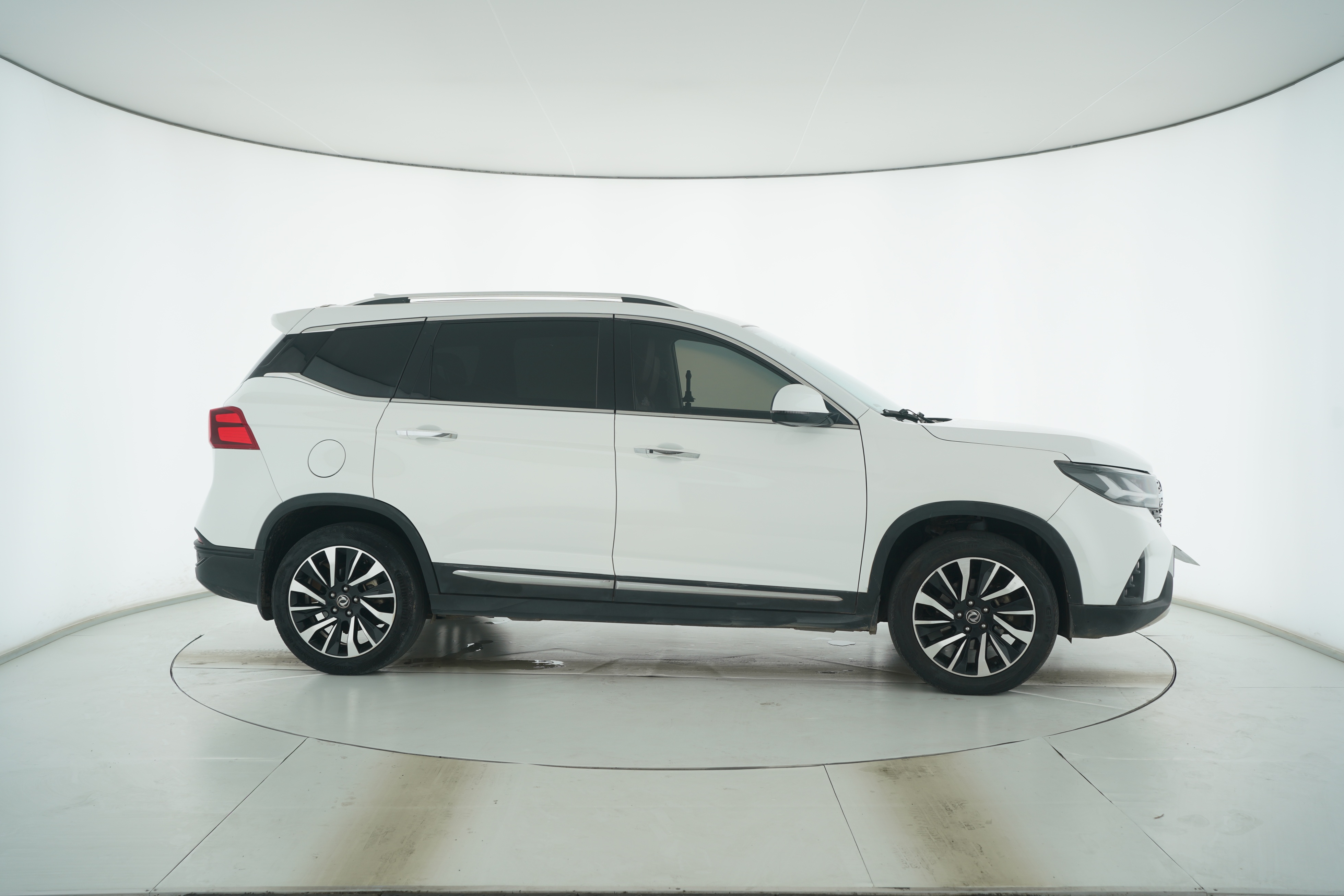 Dongfeng Fengxing Fengxing T5 2018 — фото 8