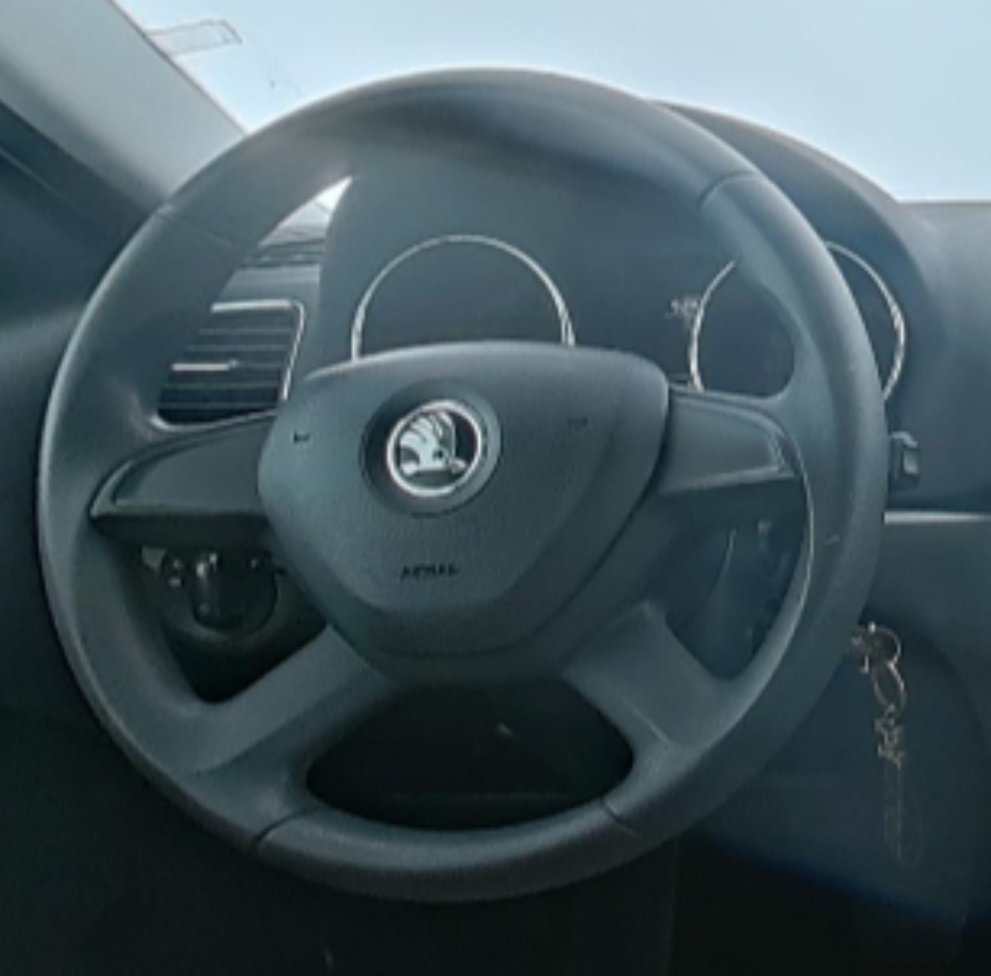 Skoda Yeti 2014 — фото 10