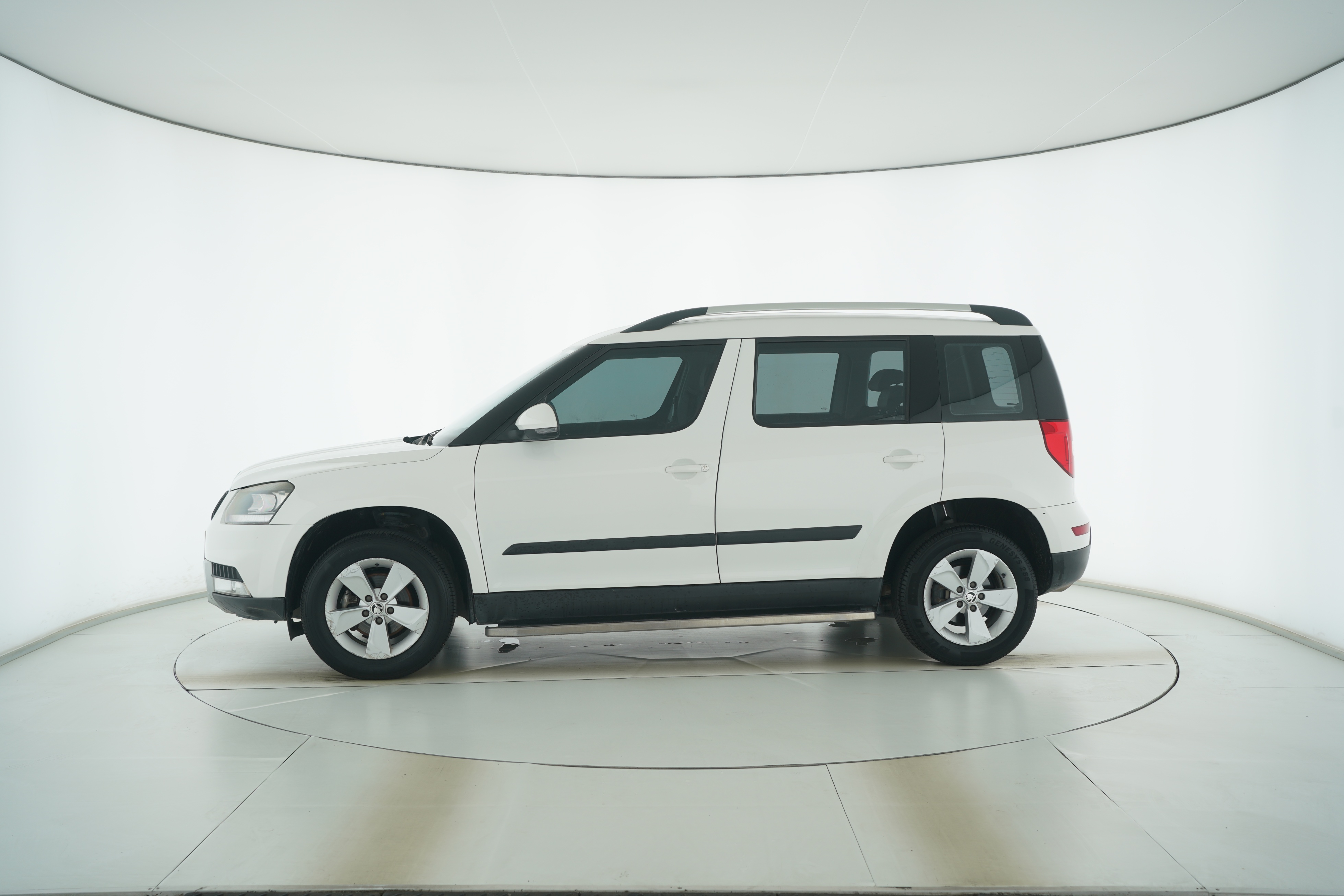 Skoda Yeti 2014 — фото 7