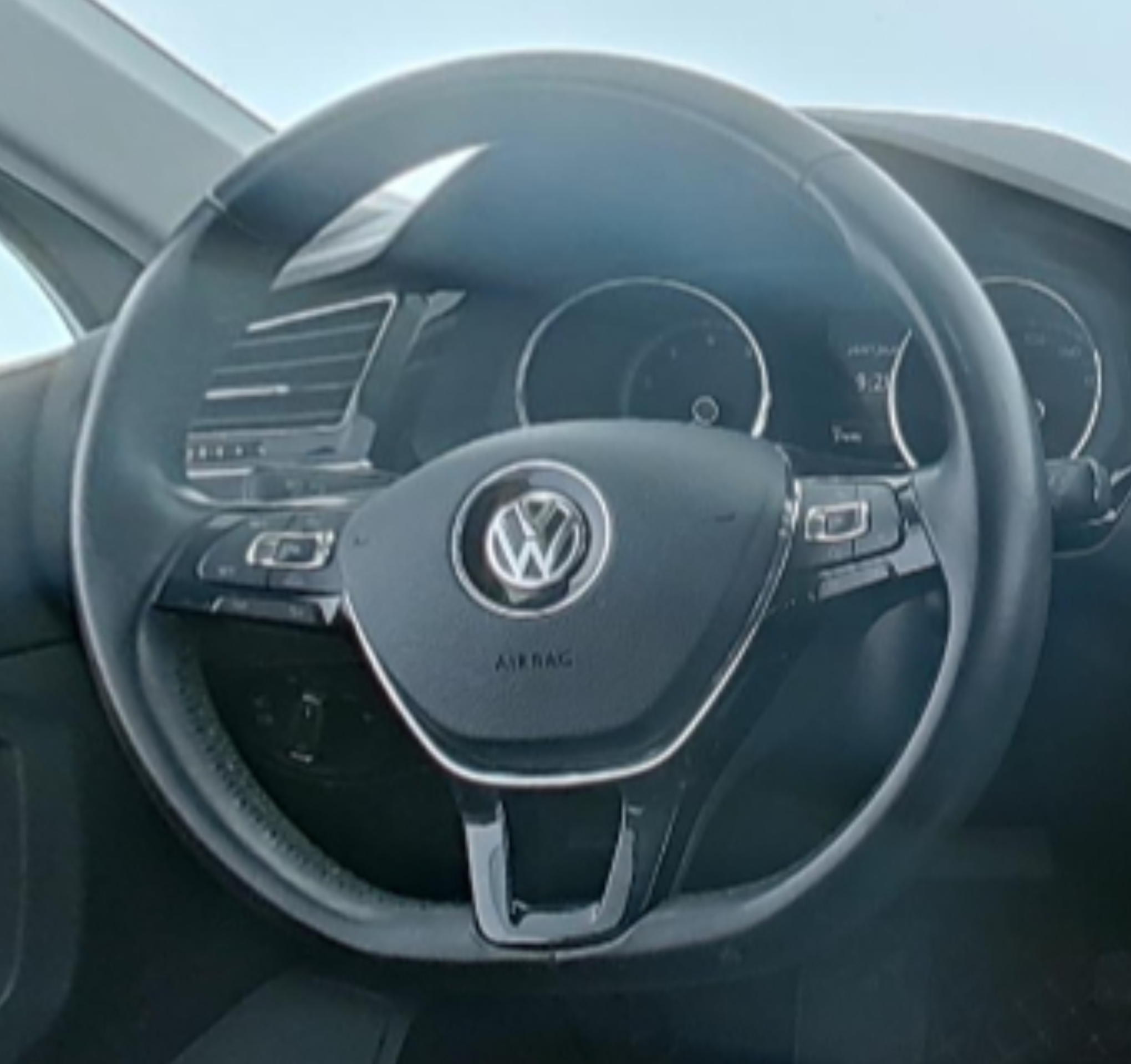 Volkswagen Tiguan L 2017 — фото 10