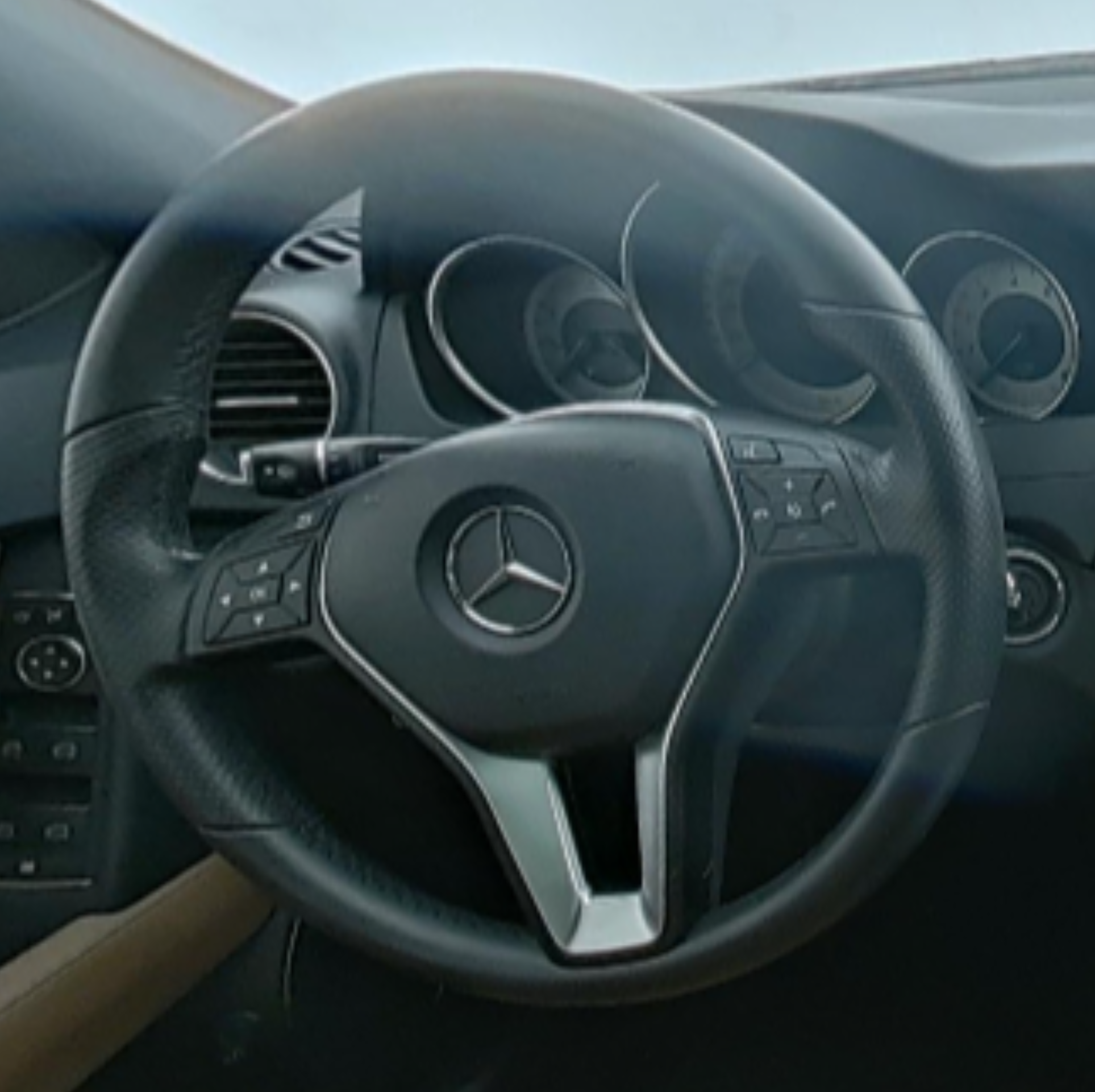 Mercedes Benz C-Class(Import) 2011 — фото 10