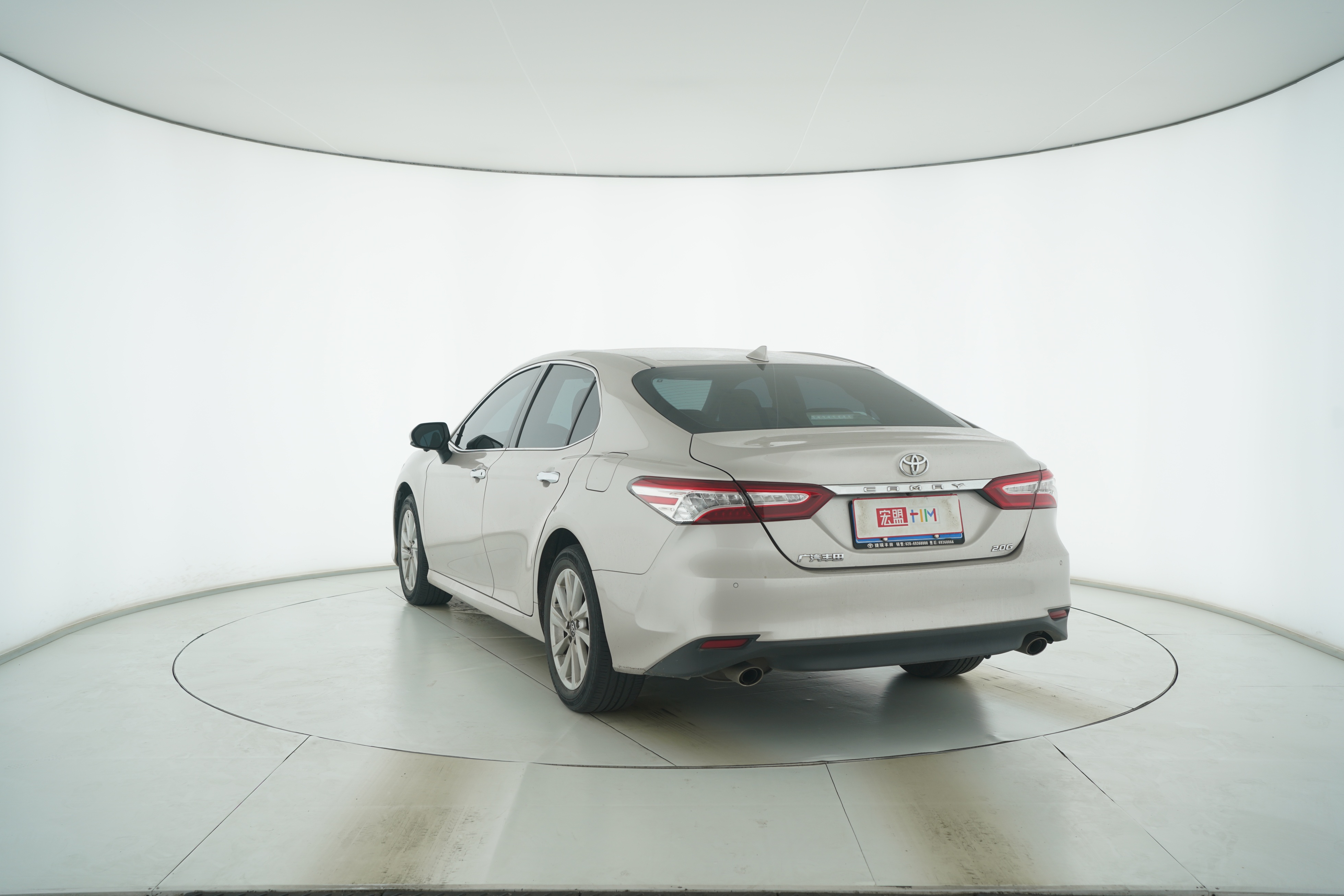 Toyota Camry 2021 — фото 3