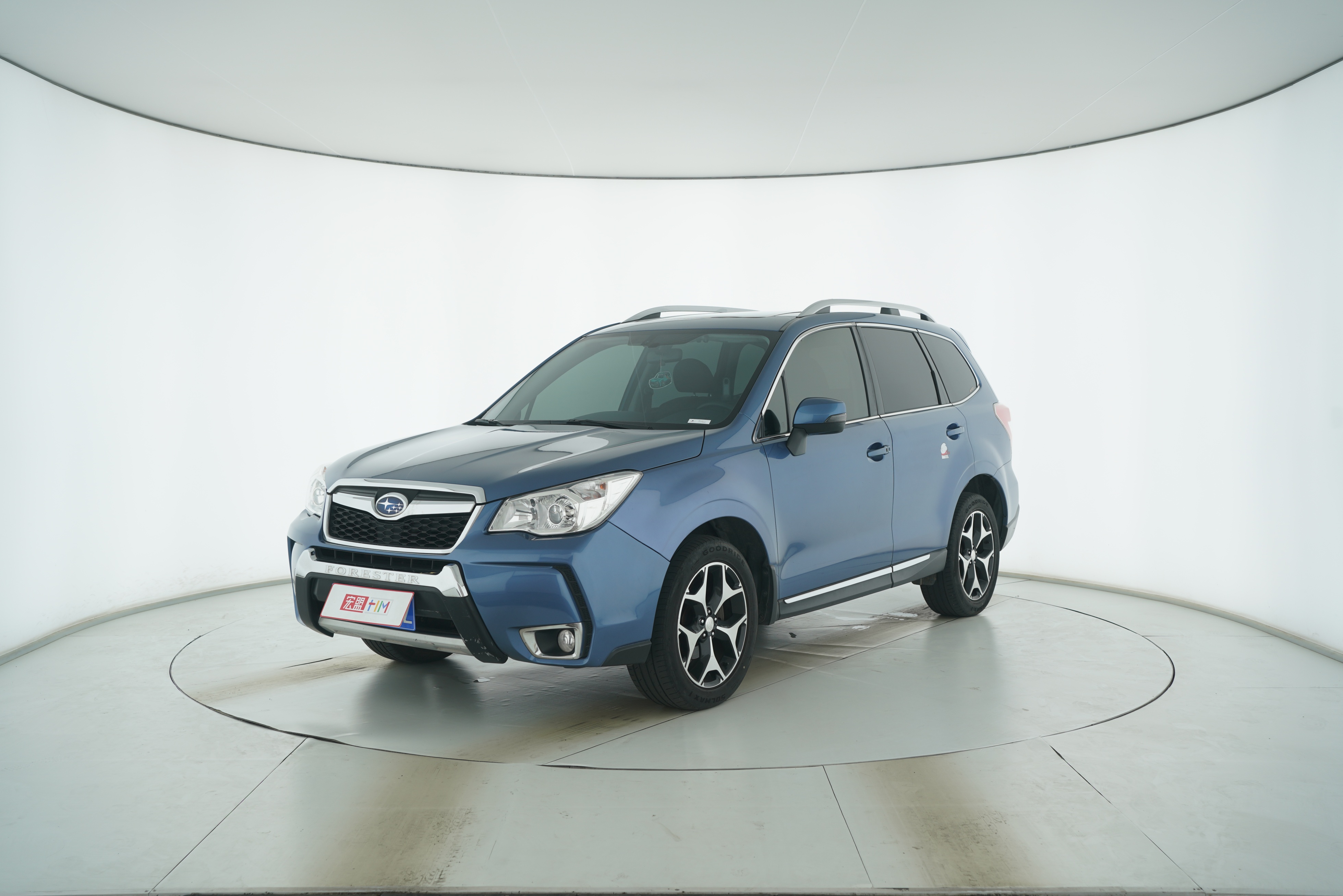 Subaru Forester 2015 — фото 1