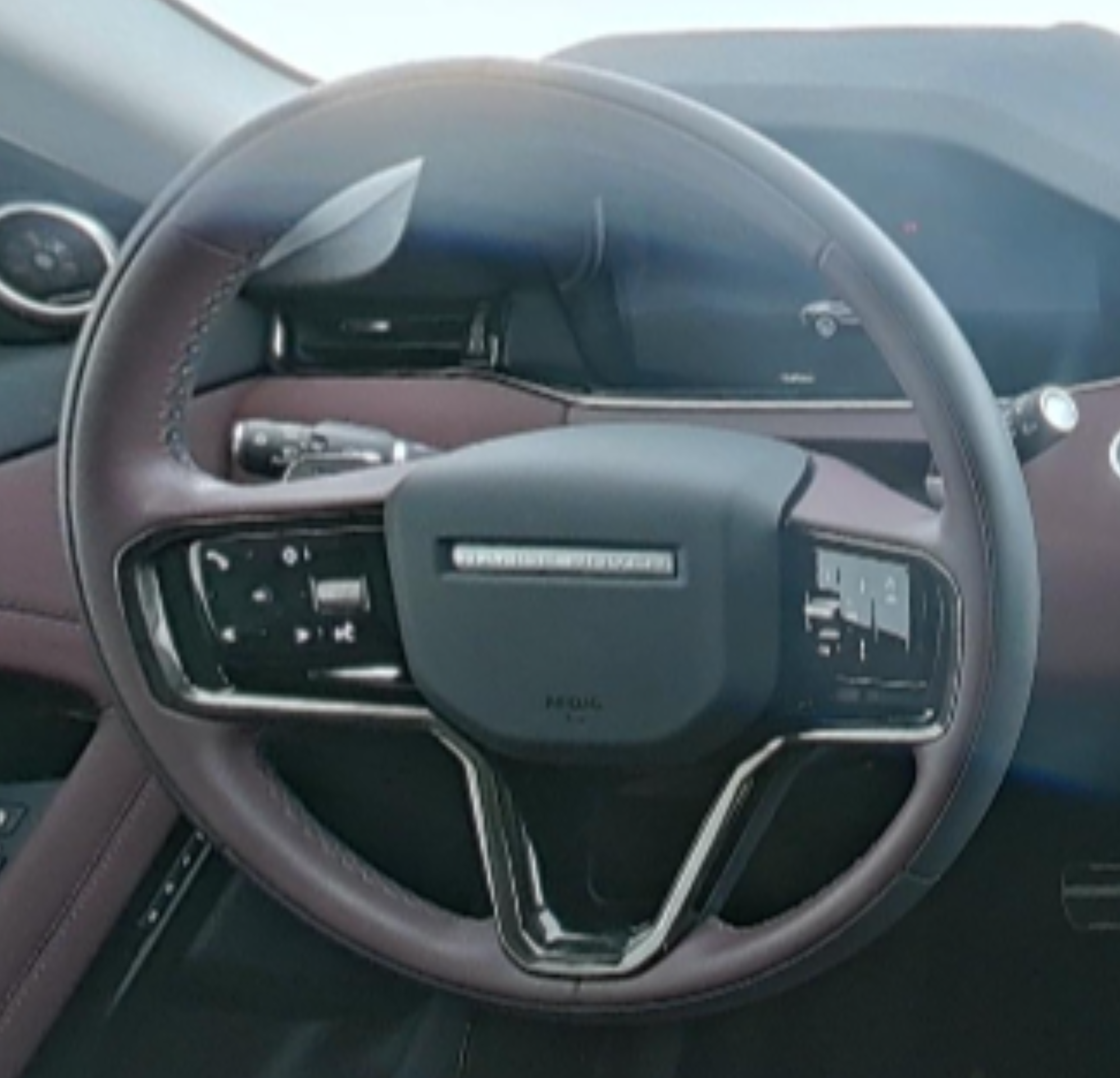 Land Rover Range Rover Aurora 2024 — фото 10