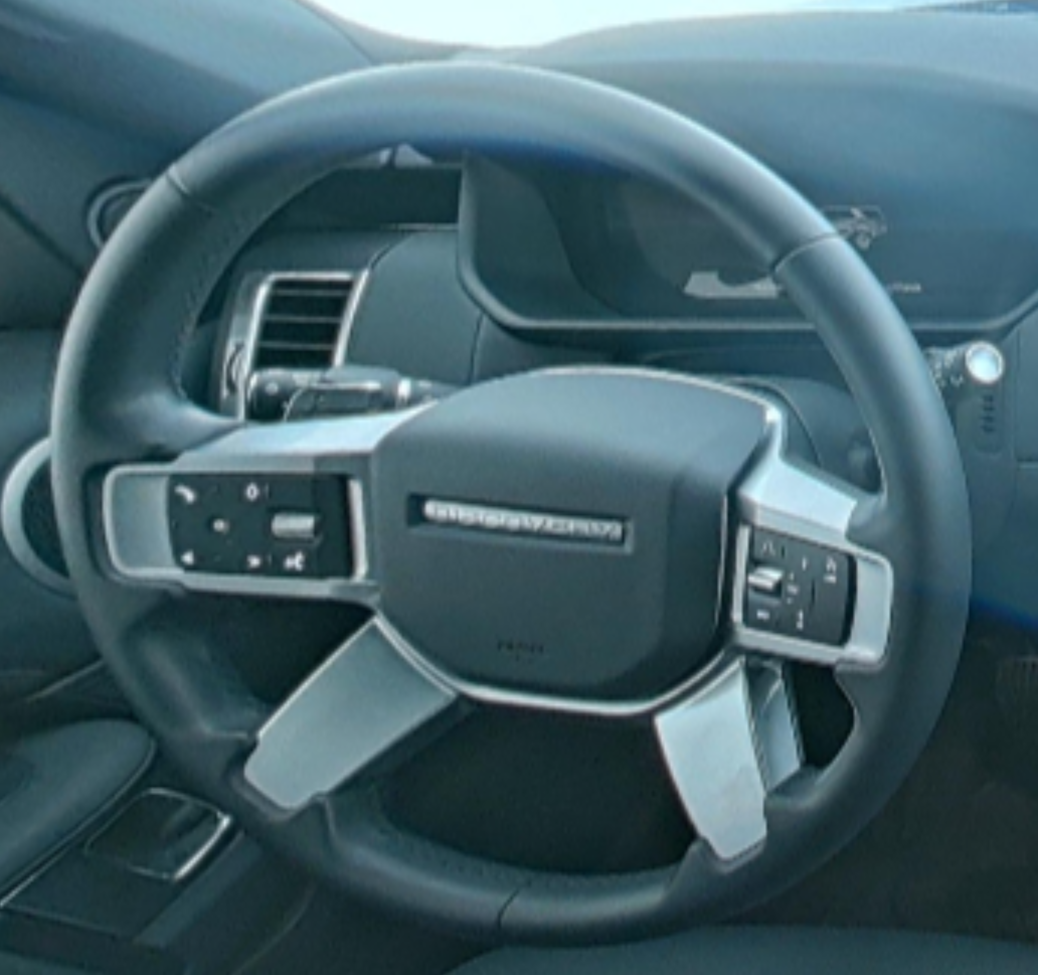 Land Rover Discovery 2024 — фото 10