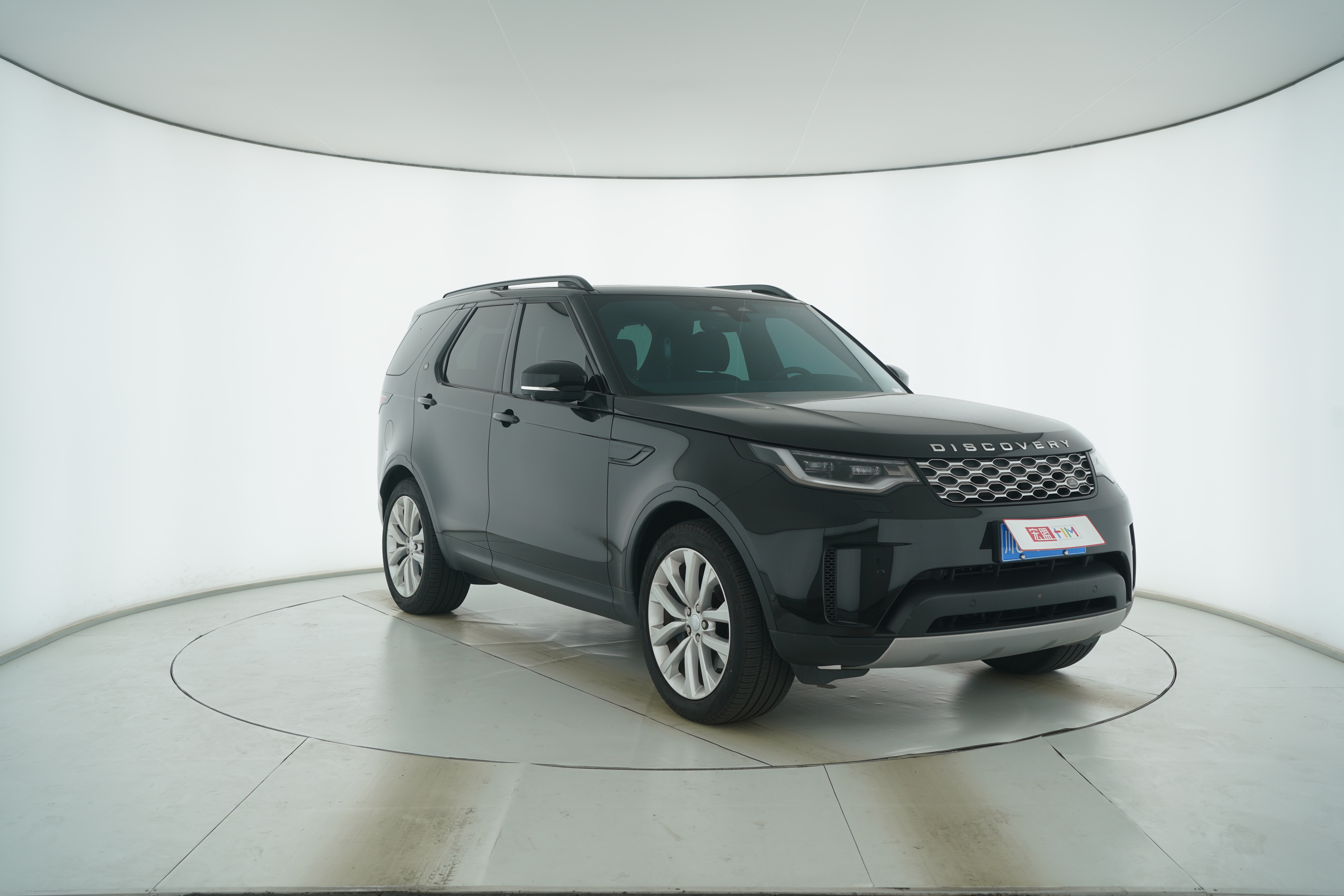 Land Rover Discovery 2024 — фото 2