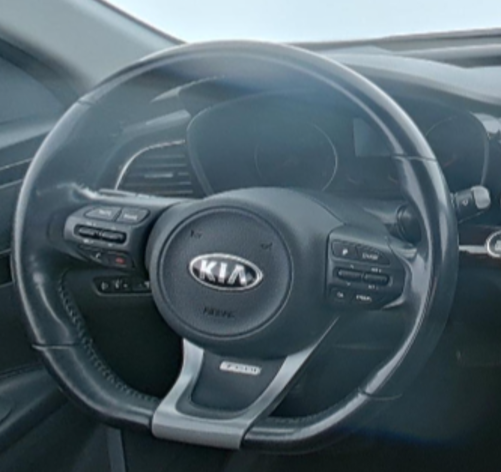 KIA Gentry 2017 — фото 10