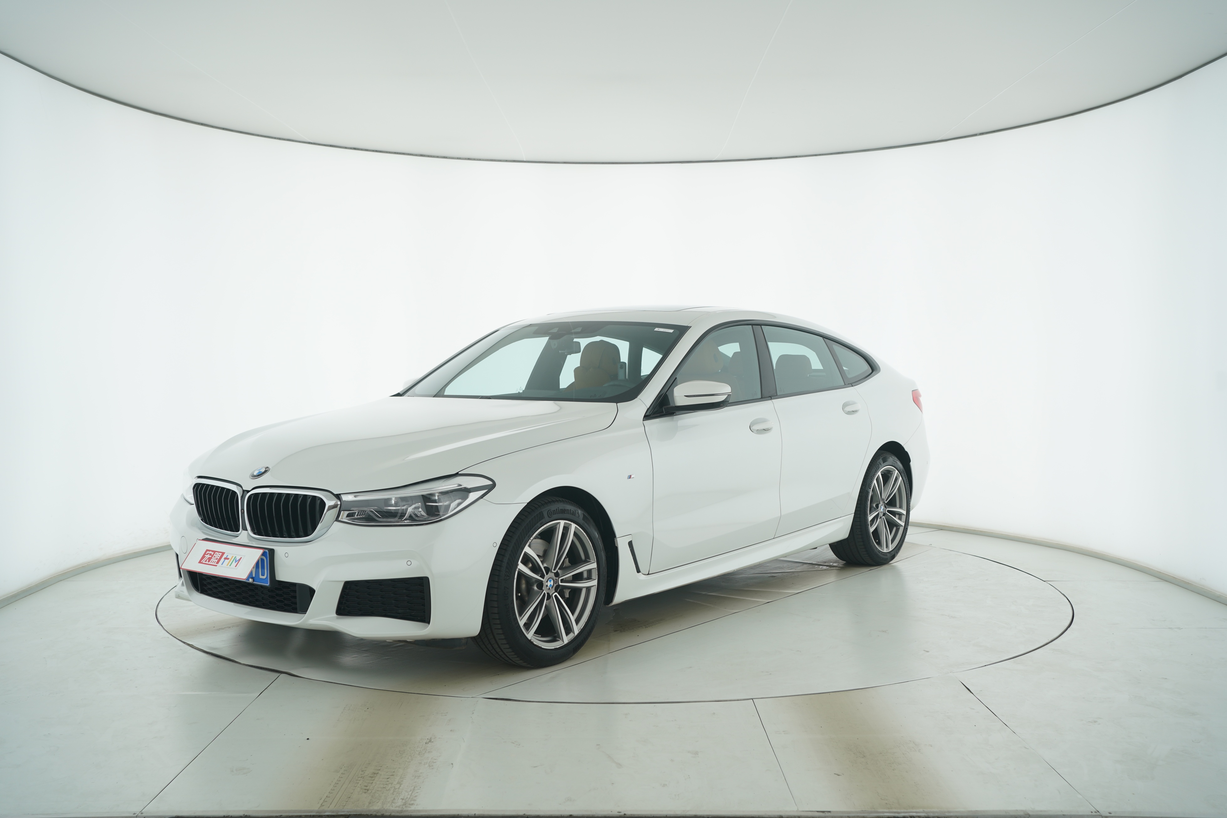 BMW 6 Series GT 2019 — фото 1