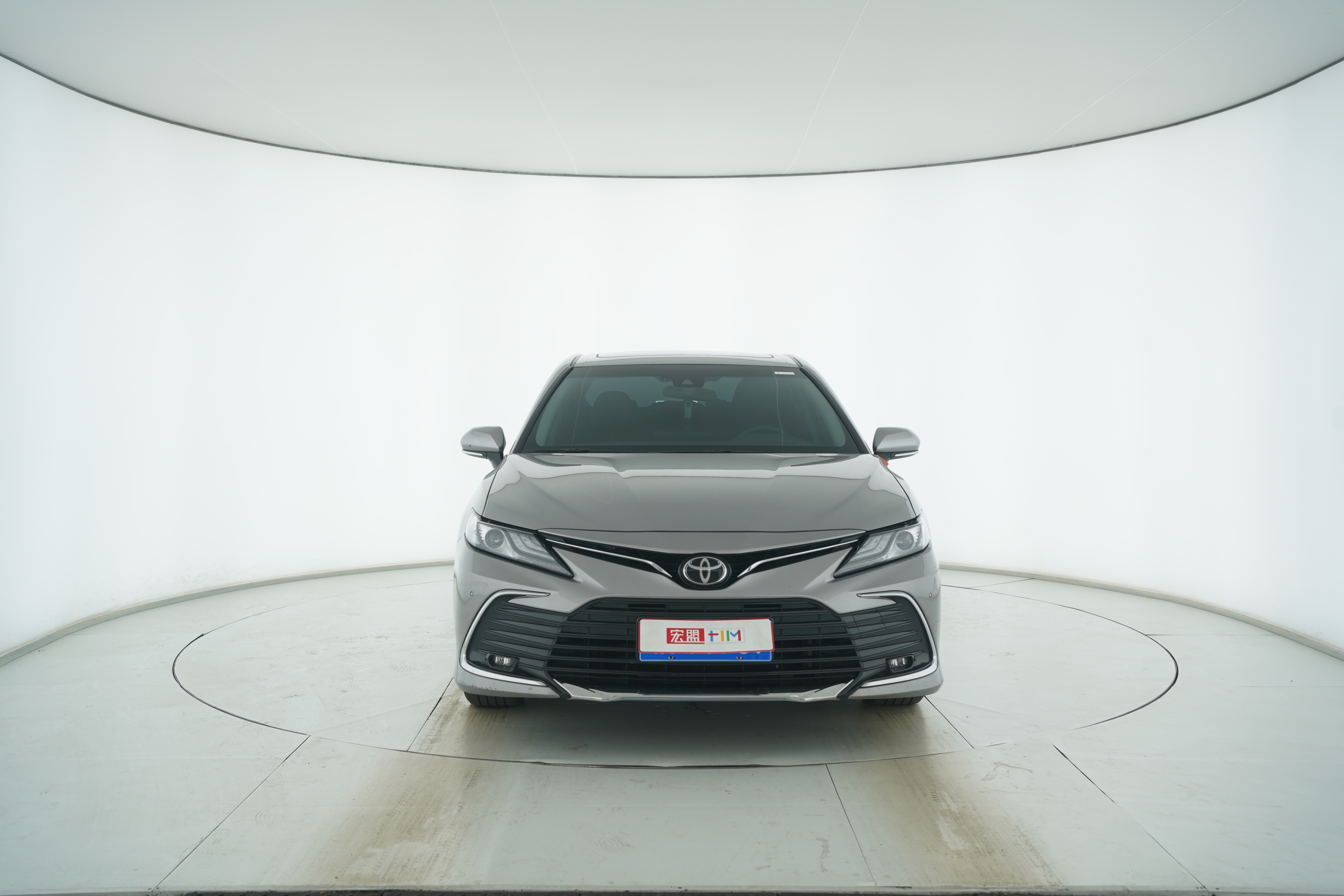 Toyota Camry 2023 — фото 5