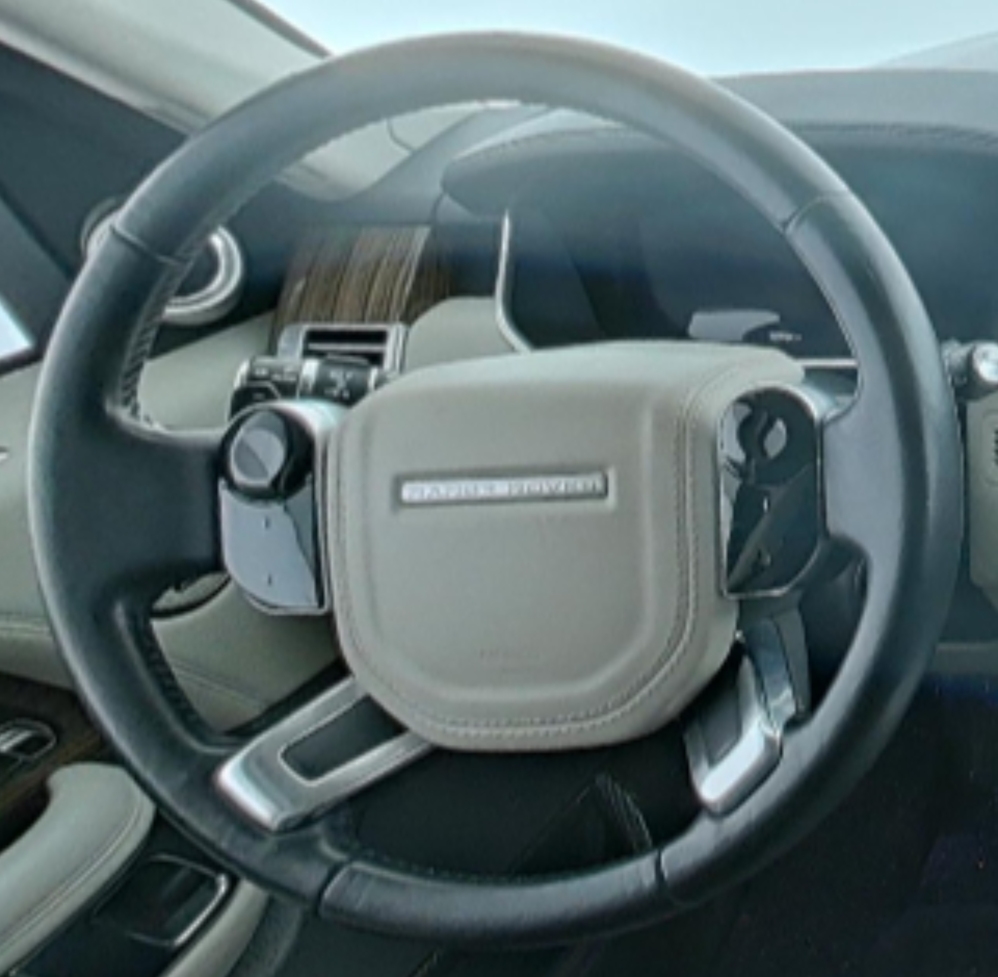 Land Rover Range Rover 2018 — фото 10