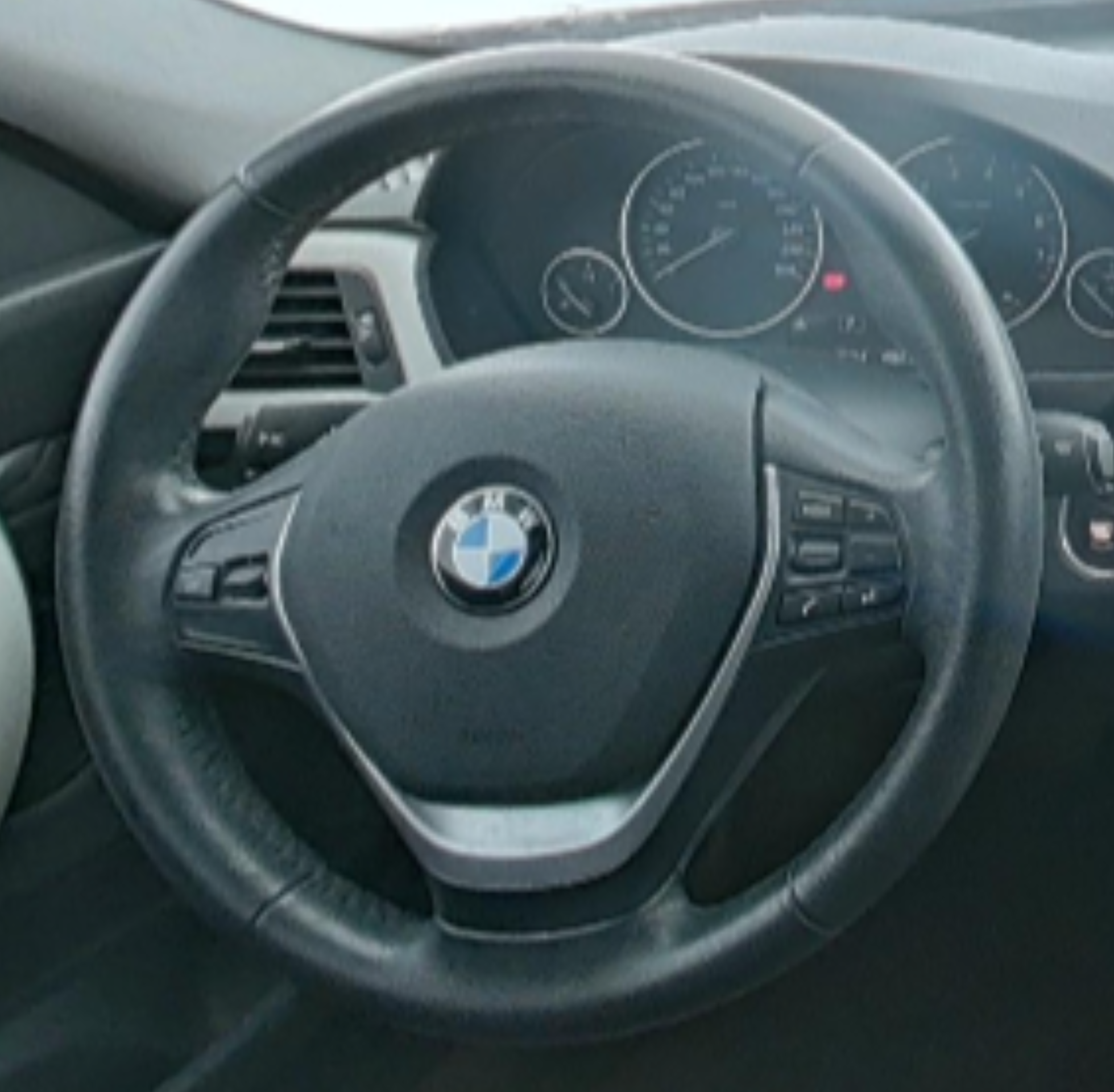 BMW 3 Series GT 2014 — фото 10
