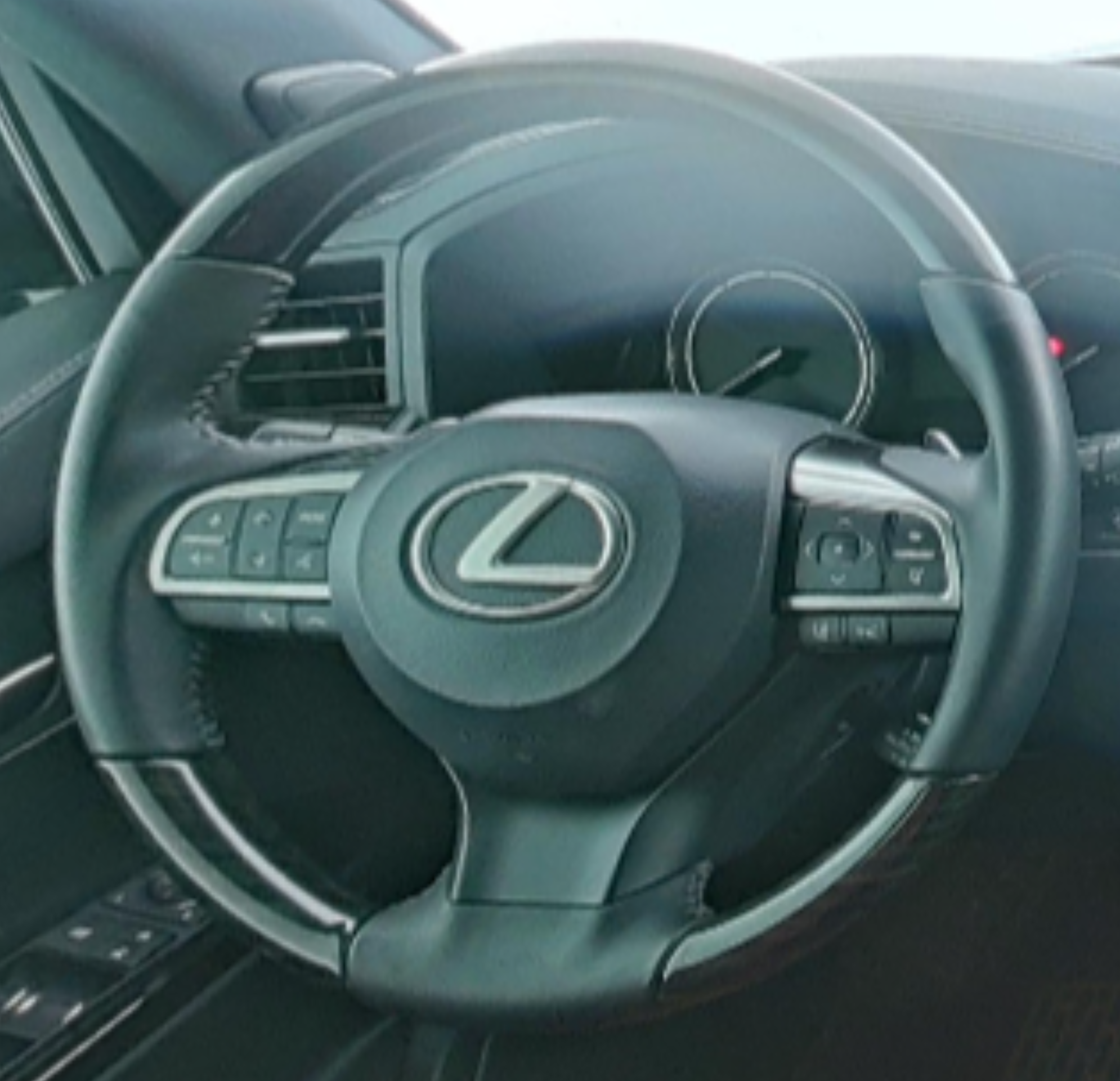 Lexus LX 2019 — фото 10