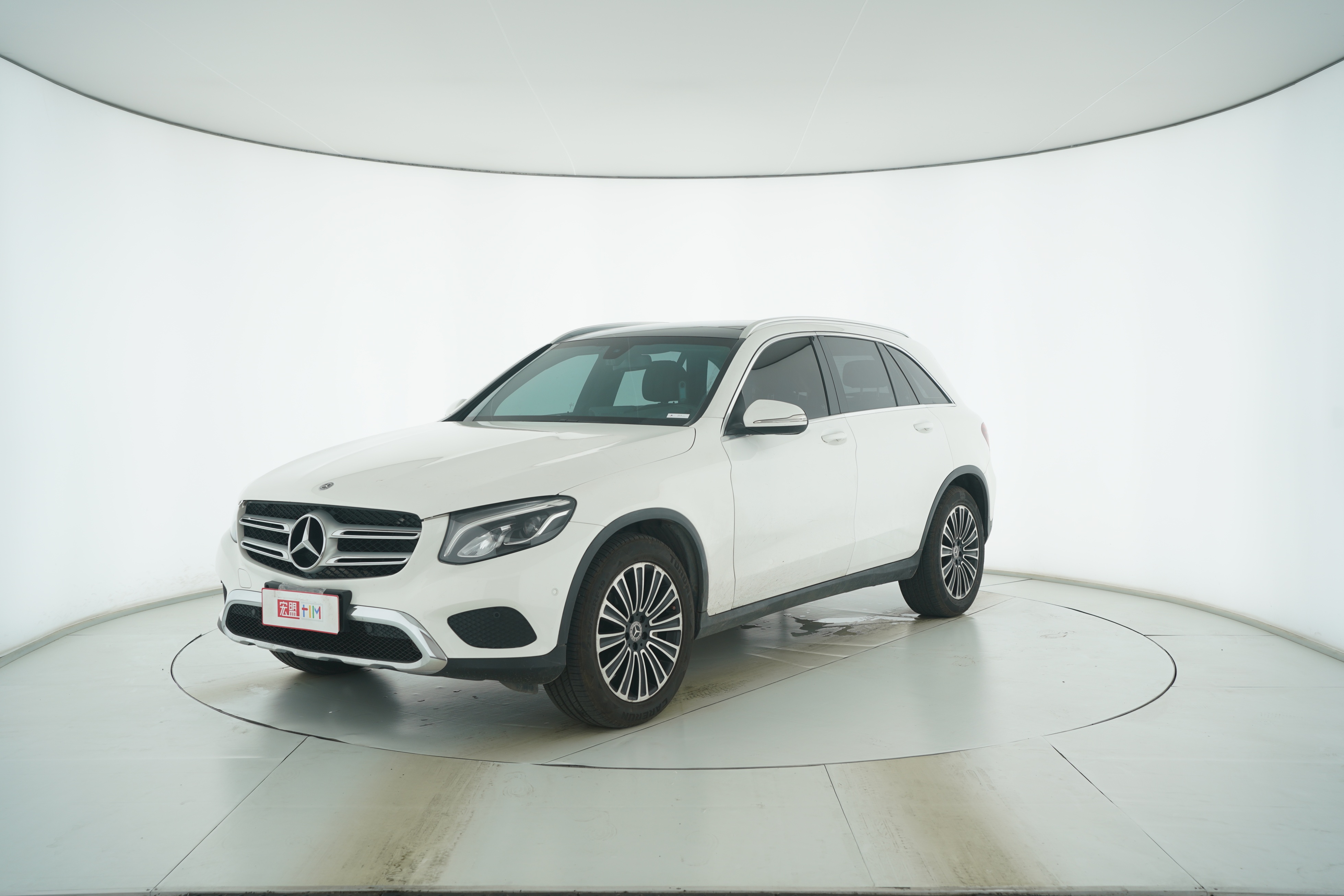 Mercedes Benz GLC 2019 — фото 1